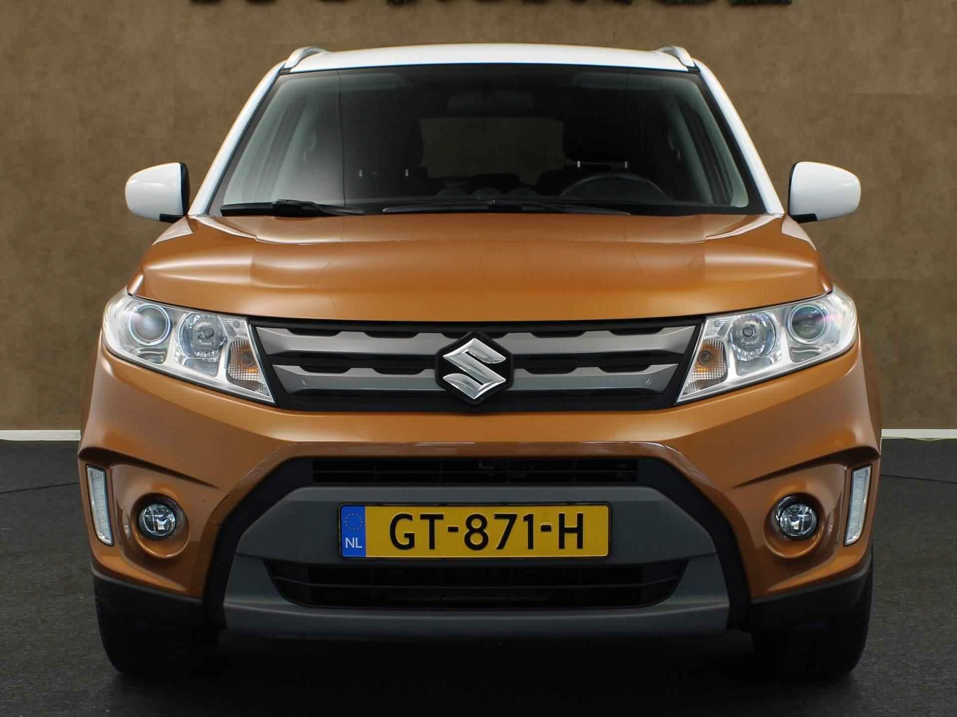 Suzuki Vitara 1.6 Exclusive - ORIGINEEL NEDERLANDSE AUTO - AFNEEMBARE TREKHAAK (1.200KG GEREMD TREKGEWICHT) - CRUISE CONTROL - NAVIGATIE - STOELVERWARMING - ACHTERUITRIJ CAMERA - 9/36