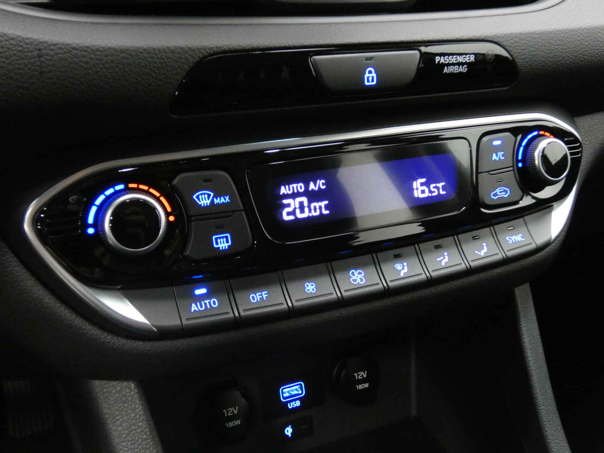 Hyundai i30 Wagon 1.0 T-GDi MHEV Comfort Smart | Navigatie | Climate Control - 24/37