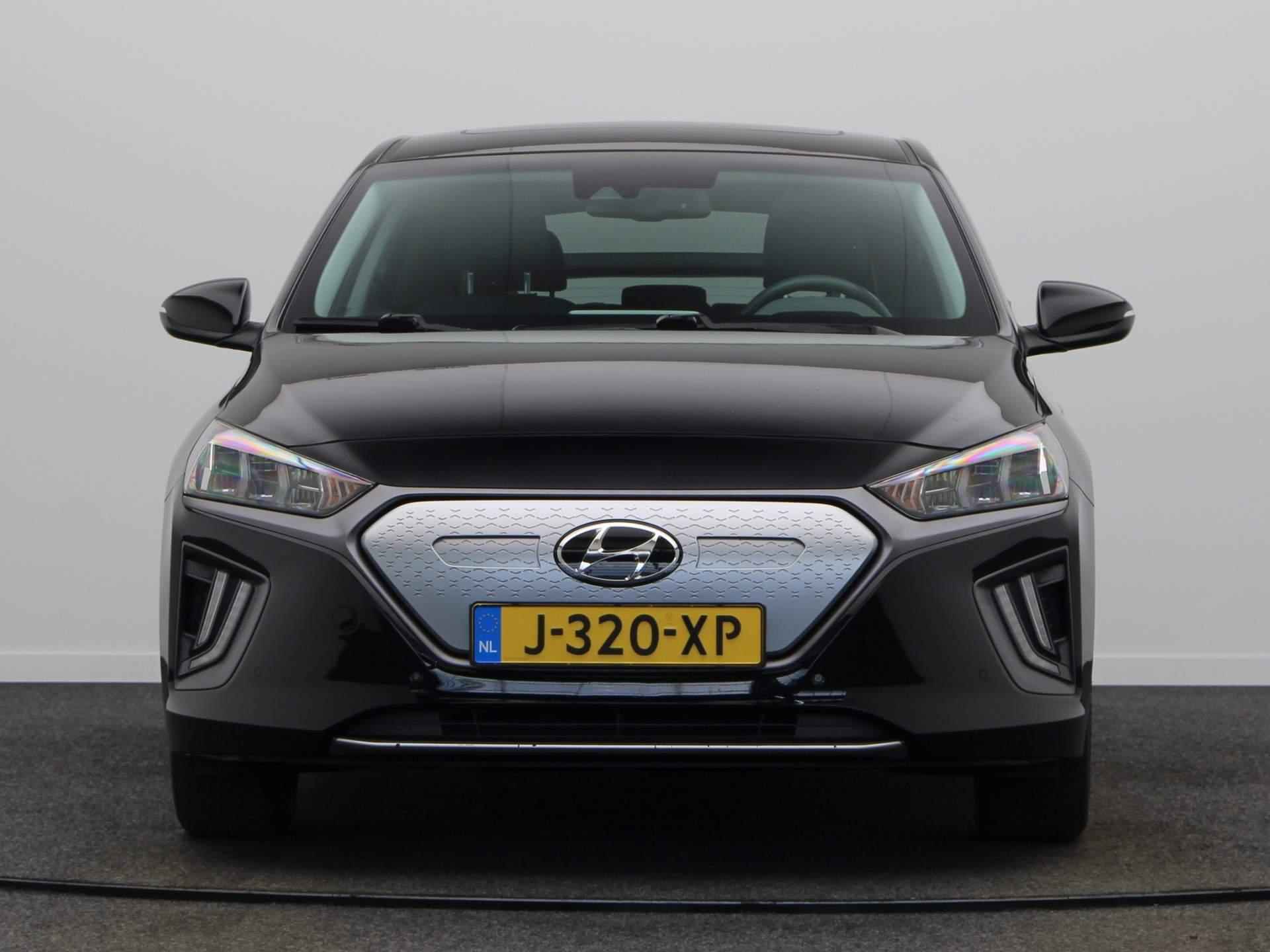 Hyundai IONIQ Premium EV 38 kWh | Trekhaak | Stoelverwarming en ventilatie | Leder | Schuifdak | - 5/53