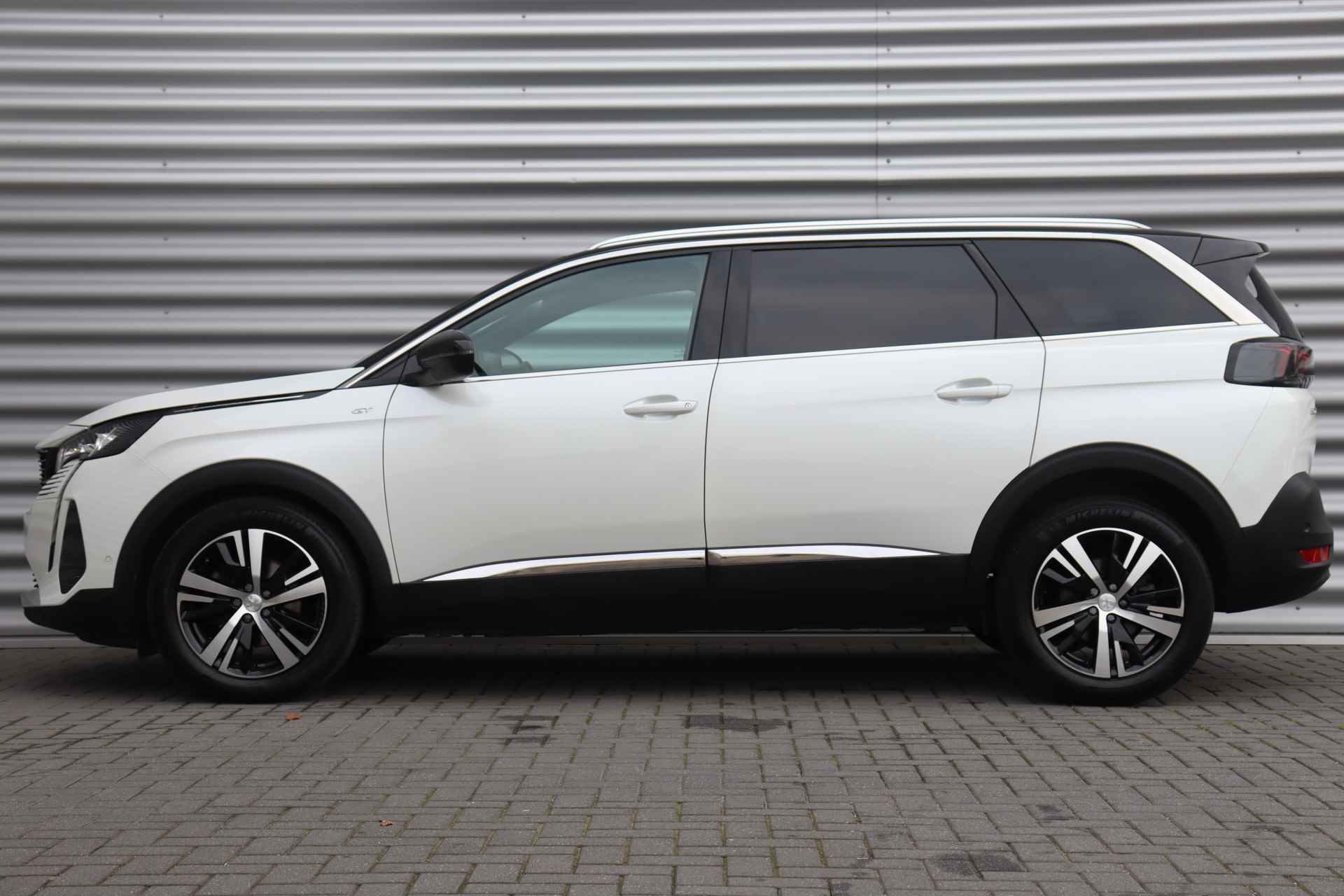 Peugeot 5008 1.2 PURETECH 130PK 7-ZITS GT PACK AUTOMAAT / NAVI / CLIMA / PDC / 18" LMV / CAMERA / KEYLESS / FULL-LED / ALCANTARA / WINTERPAKK - 2/46