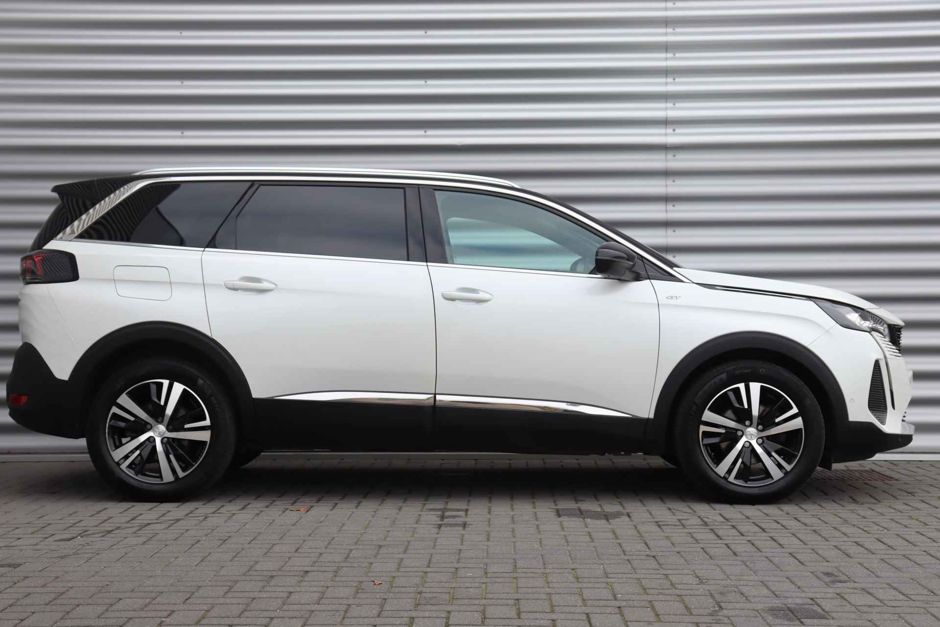 Peugeot 5008 1.2 PURETECH 130PK 7-ZITS GT PACK AUTOMAAT / NAVI / CLIMA / PDC / 18" LMV / CAMERA / KEYLESS / FULL-LED / ALCANTARA / WINTERPAKK - 3/46