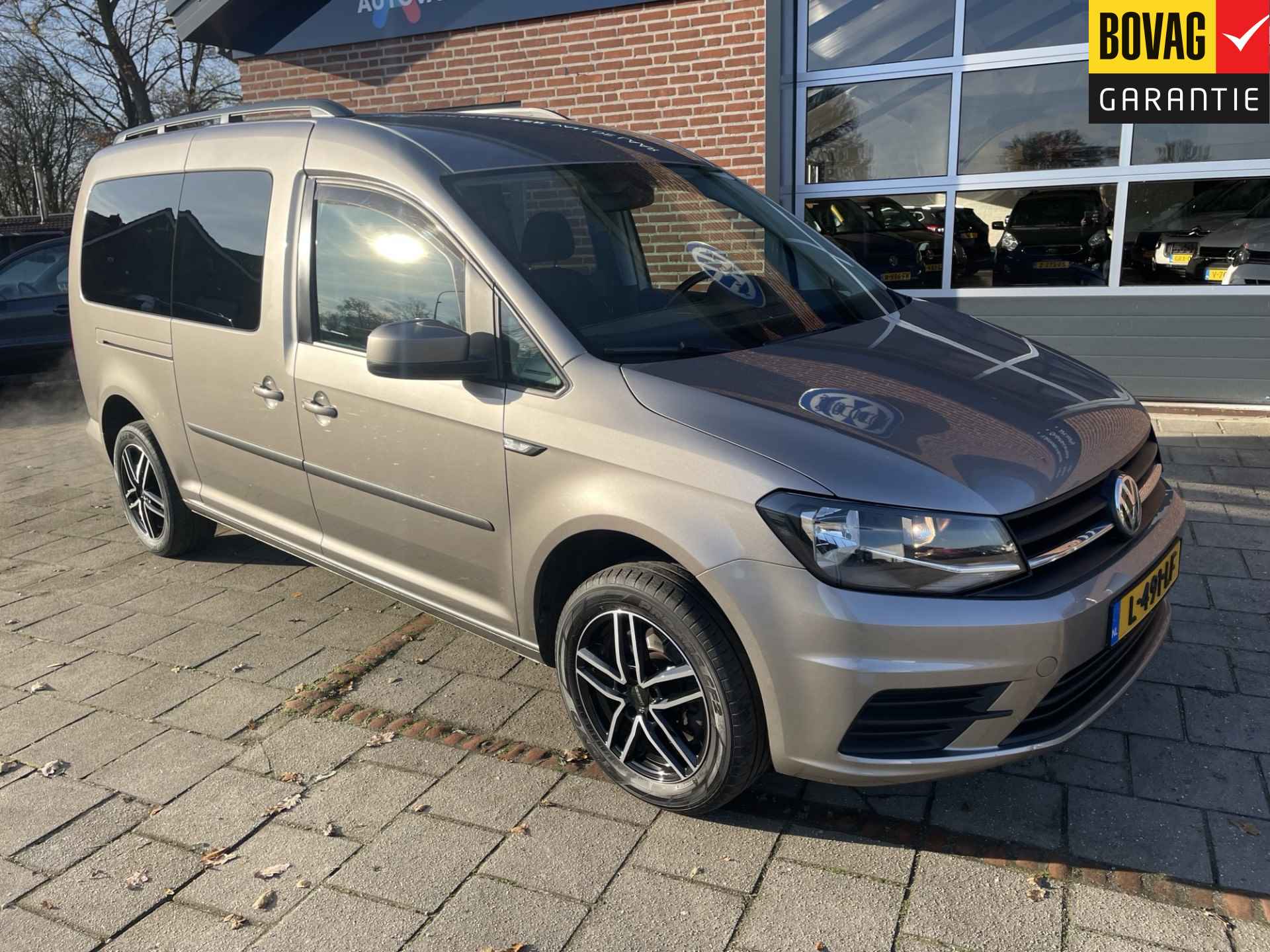 Volkswagen Caddy Maxi 1.4 TSI Trendline 5 pers. 92kw Life ( Trekhaak,Parkeersensoren achter, ECC Airco) RIJKLAARPRIJS! - 29/52