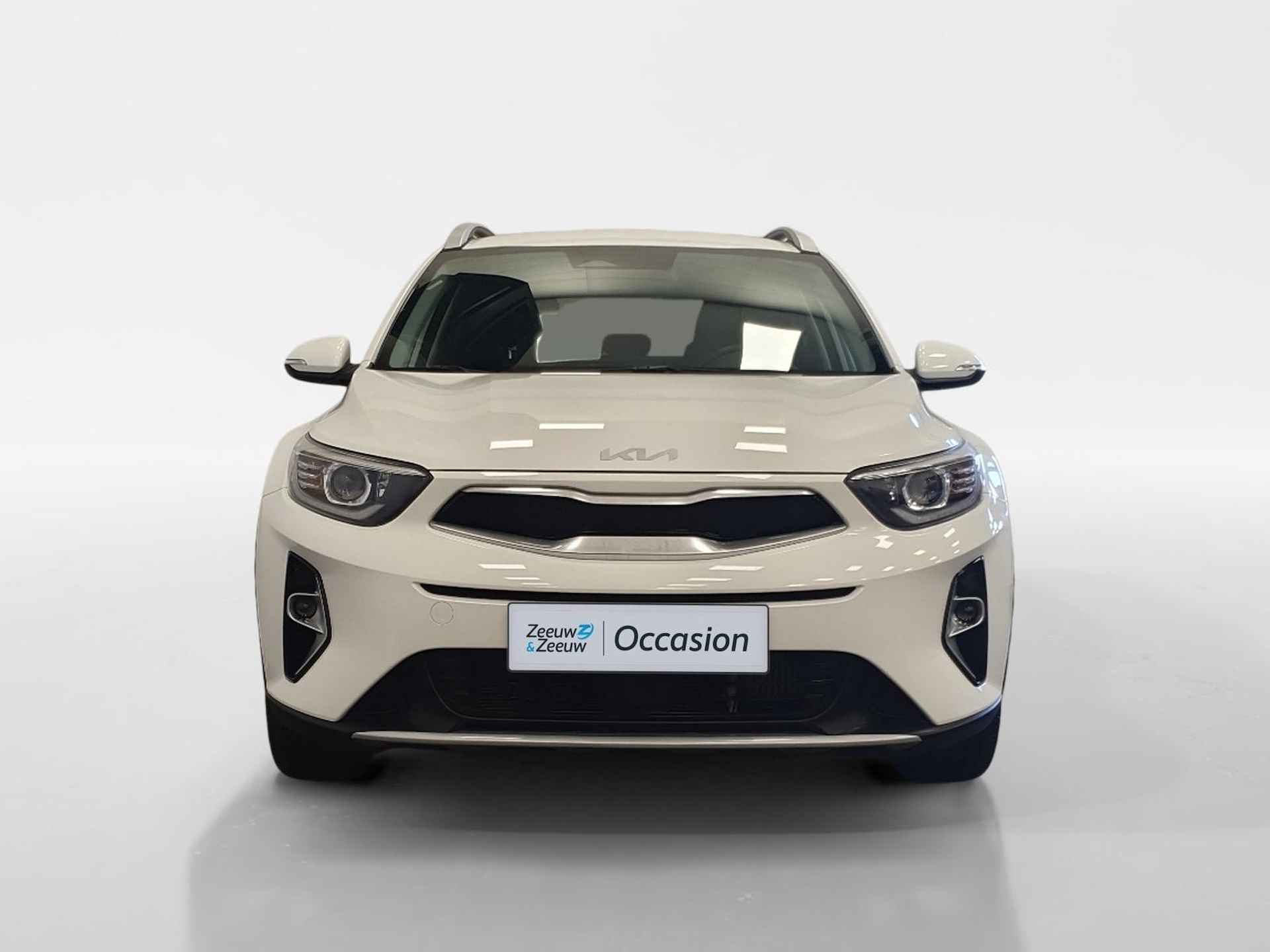 Kia Stonic 1.0 T-GDi MHEV DynamicPlusLine | Navigatie | Camera | Keyless met startknop | Climate control | Apple Carplay / android Auto | Getinte ramen achter | - 3/38