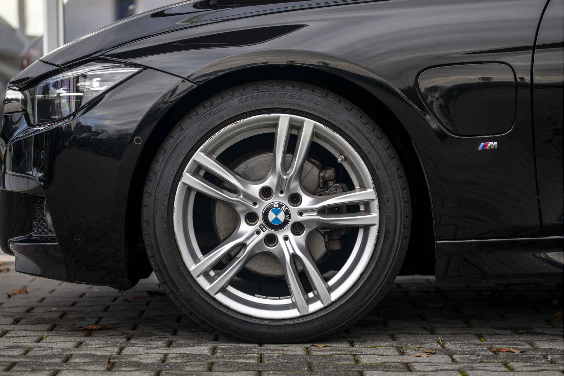 BMW 3-serie 330e Edition M Sport Shadow Executive | NL Auto | Volleder | Camera - 15/37