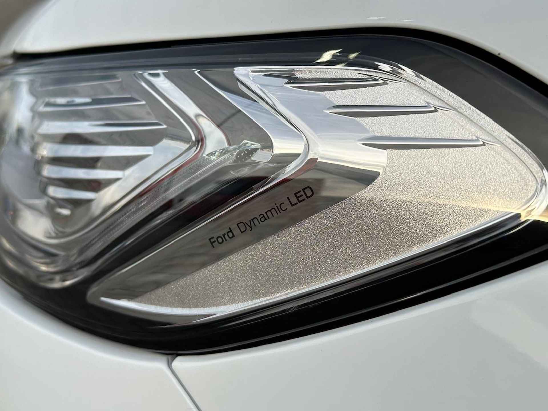 Ford Mondeo Wagon 2.0 HEV HYBRID ST-Line | Elekt. Achterklep | Elekt. Voorstoelen met geheugen | SONY Premium Audio | LED Koplampen | - 18/29