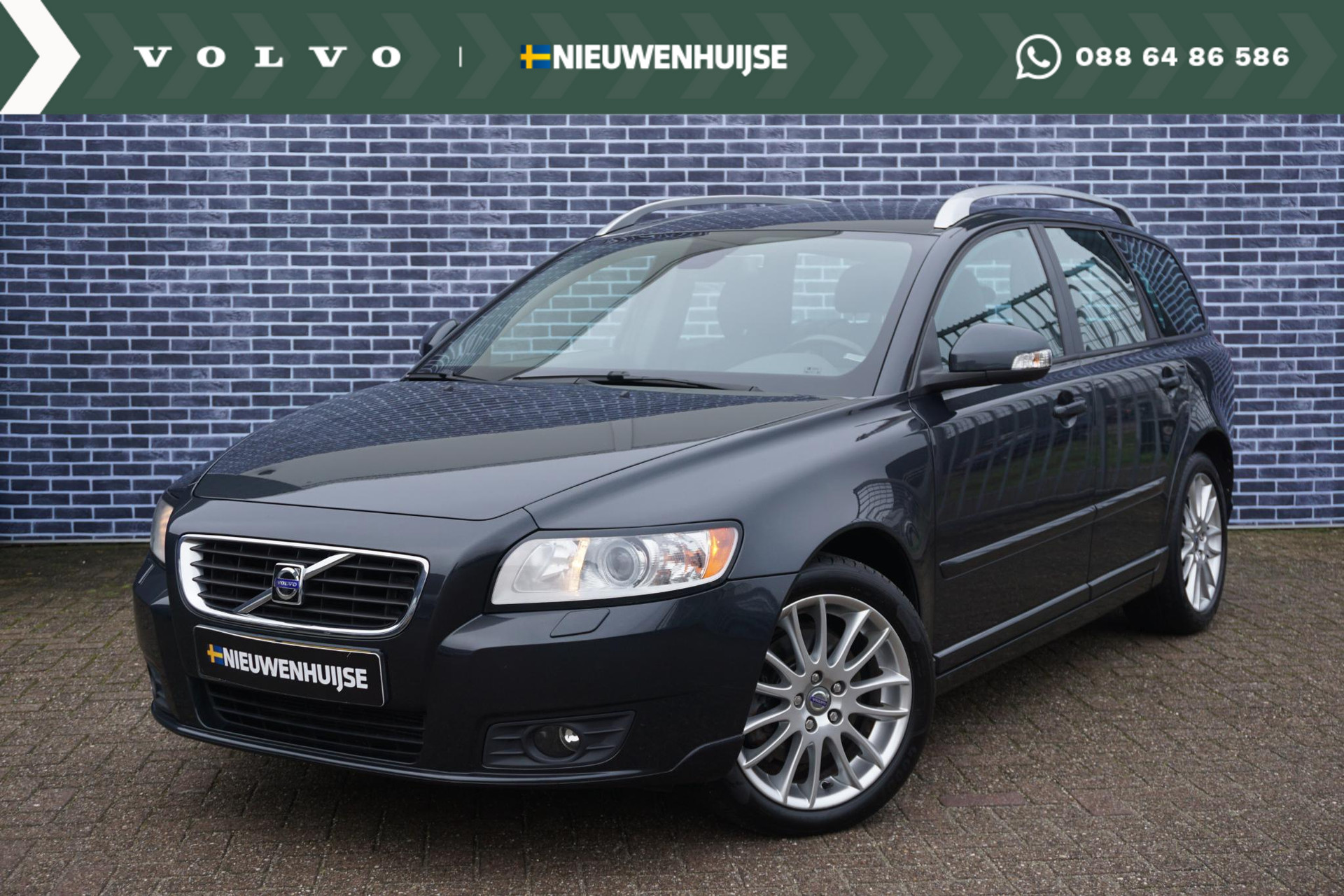 Volvo V50 2.4i Edition II 170PK | Trekhaak | Bluetooth | Parkeersensoren | Leder | Cruise Controle | High performance audio |