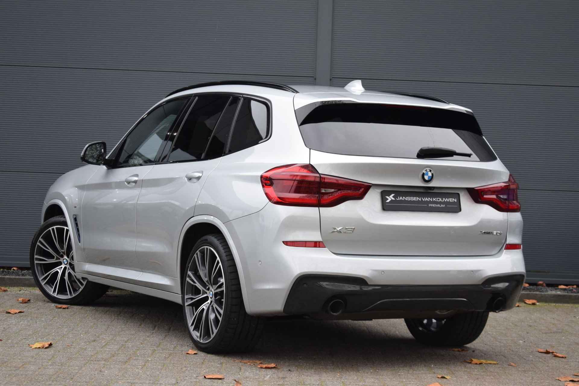 BMW X3 xDrive20i High Executive Edition / M-Sport / Pano / Elektrische Trekhaak / Leder / Dealer onderhouden - 4/63