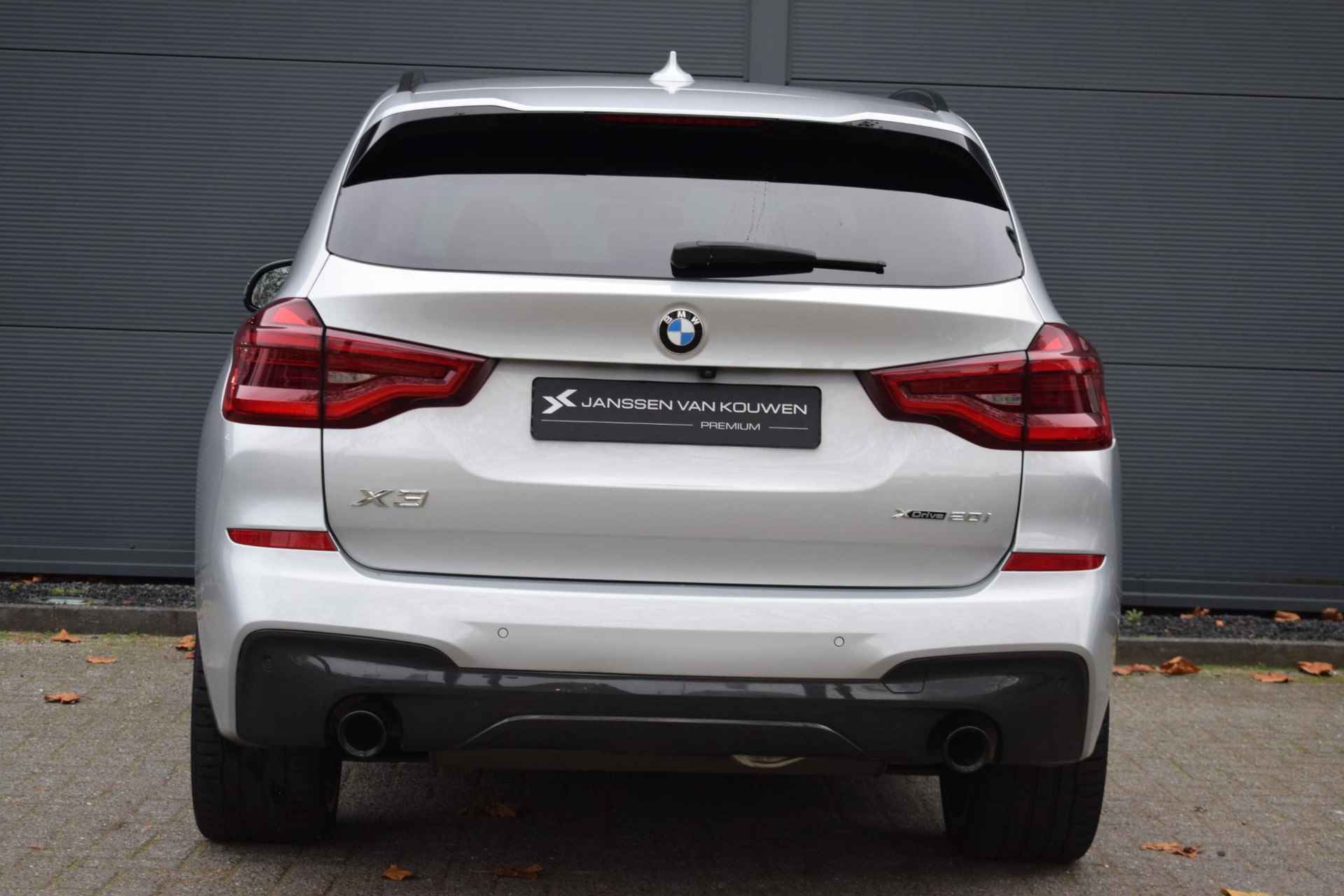 BMW X3 xDrive20i High Executive Edition / M-Sport / Pano / Elektrische Trekhaak / Leder / Dealer onderhouden - 5/63