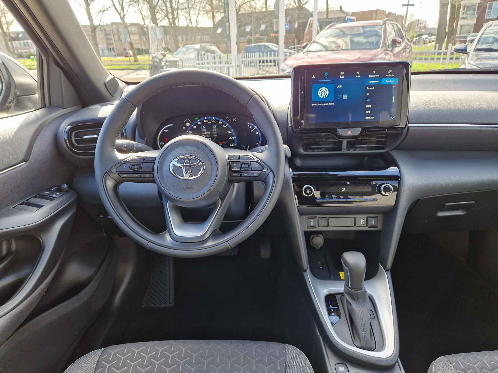 Toyota Yaris Cross 1.5 Hybrid Style Edition Parkeersensoren V+A, Dodehoeksensor, Navigatie , All-in Rijklaarprijs - 8/24