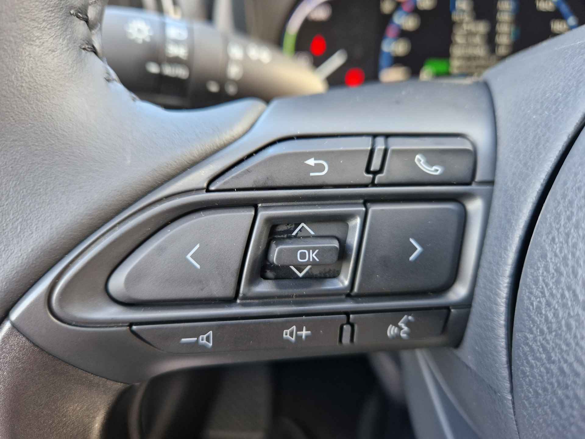 Toyota Yaris Cross 1.5 Hybrid Style Edition Parkeersensoren V+A, Dodehoeksensor, Navigatie , All-in Rijklaarprijs - 19/24