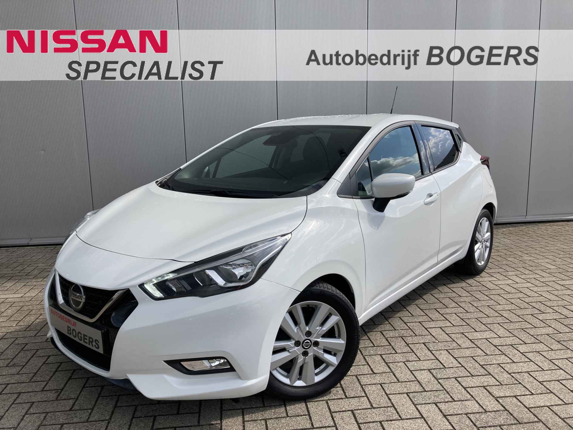 Nissan Micra 1.0 IG-T DCT Automaat N-Connecta Navigatie, Cruise Control, Airco, 16"Lm, Achteruitrijcamera - 1/20
