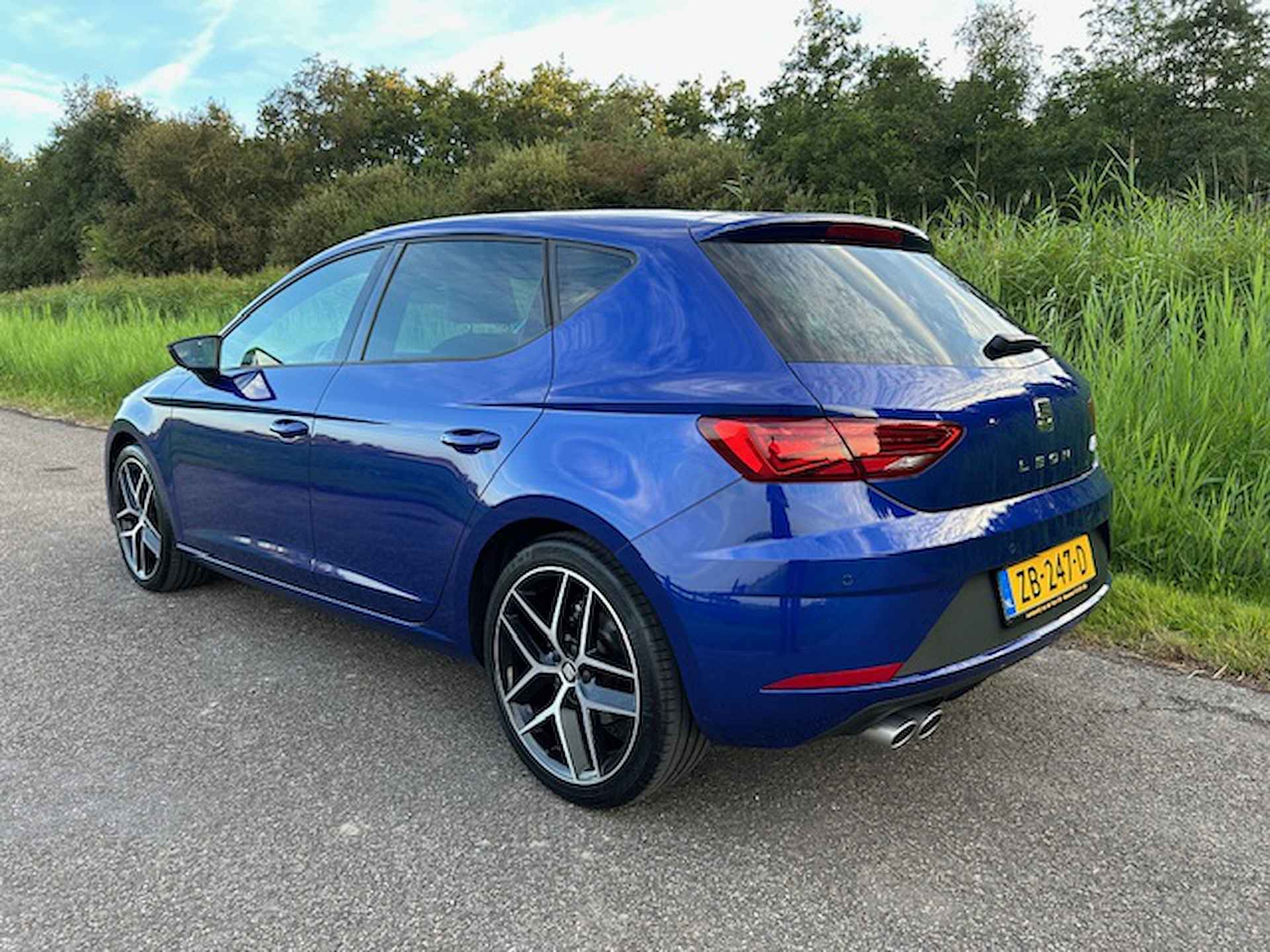 SEAT Leon 1.5 TSI 150PK FR Business Intense  Apple carplay / Android auto | Navigatie | Camera | Pdc V+A | Cruise control | Stoelverw. | NAP | Rijklaar prijs! - 9/25