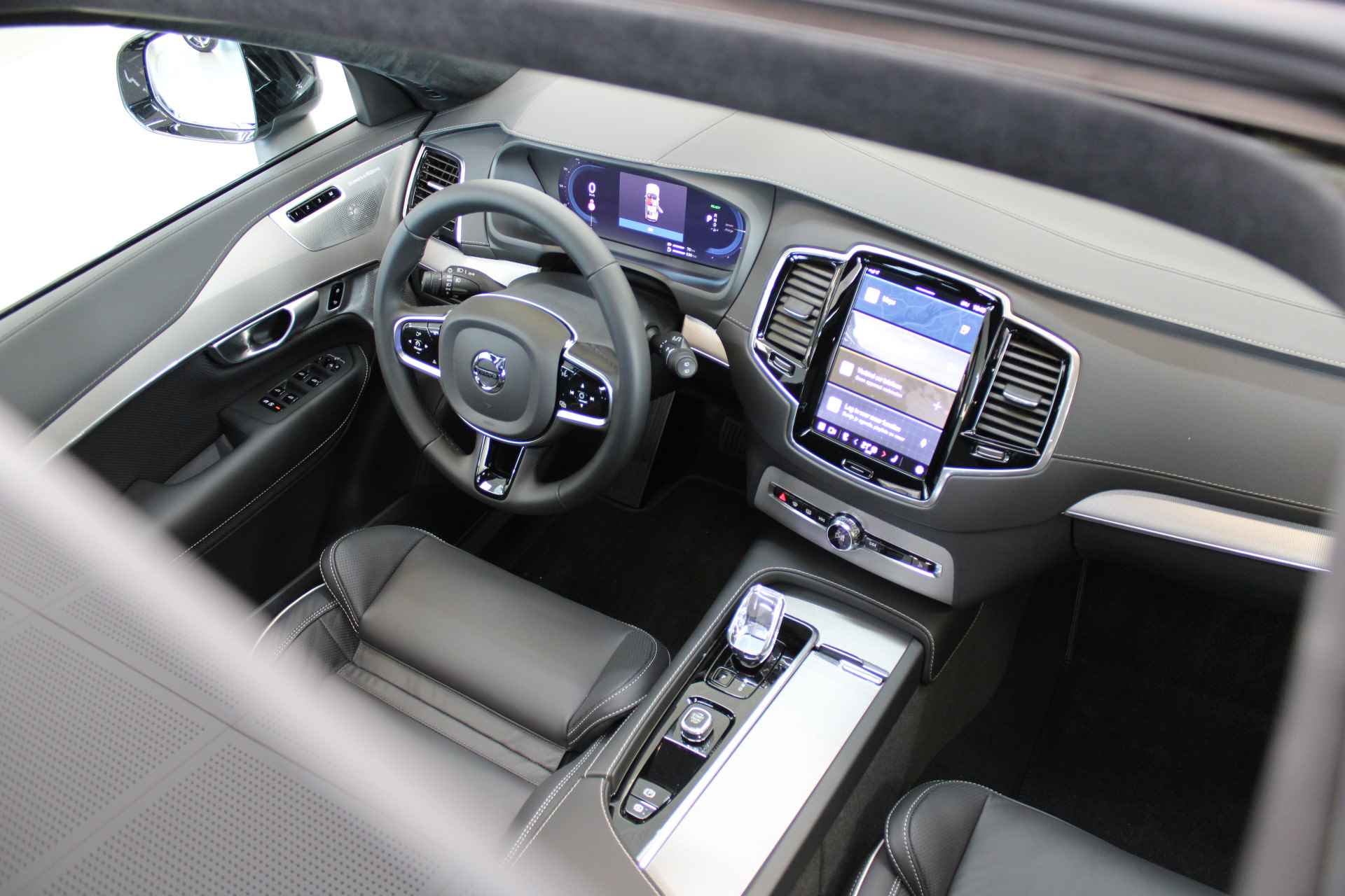 Volvo XC90 T8 455PK Ultra Dark | Full Option | HEICO | Selected Luchtvering | B&W Audio | Iso glas - 36/92