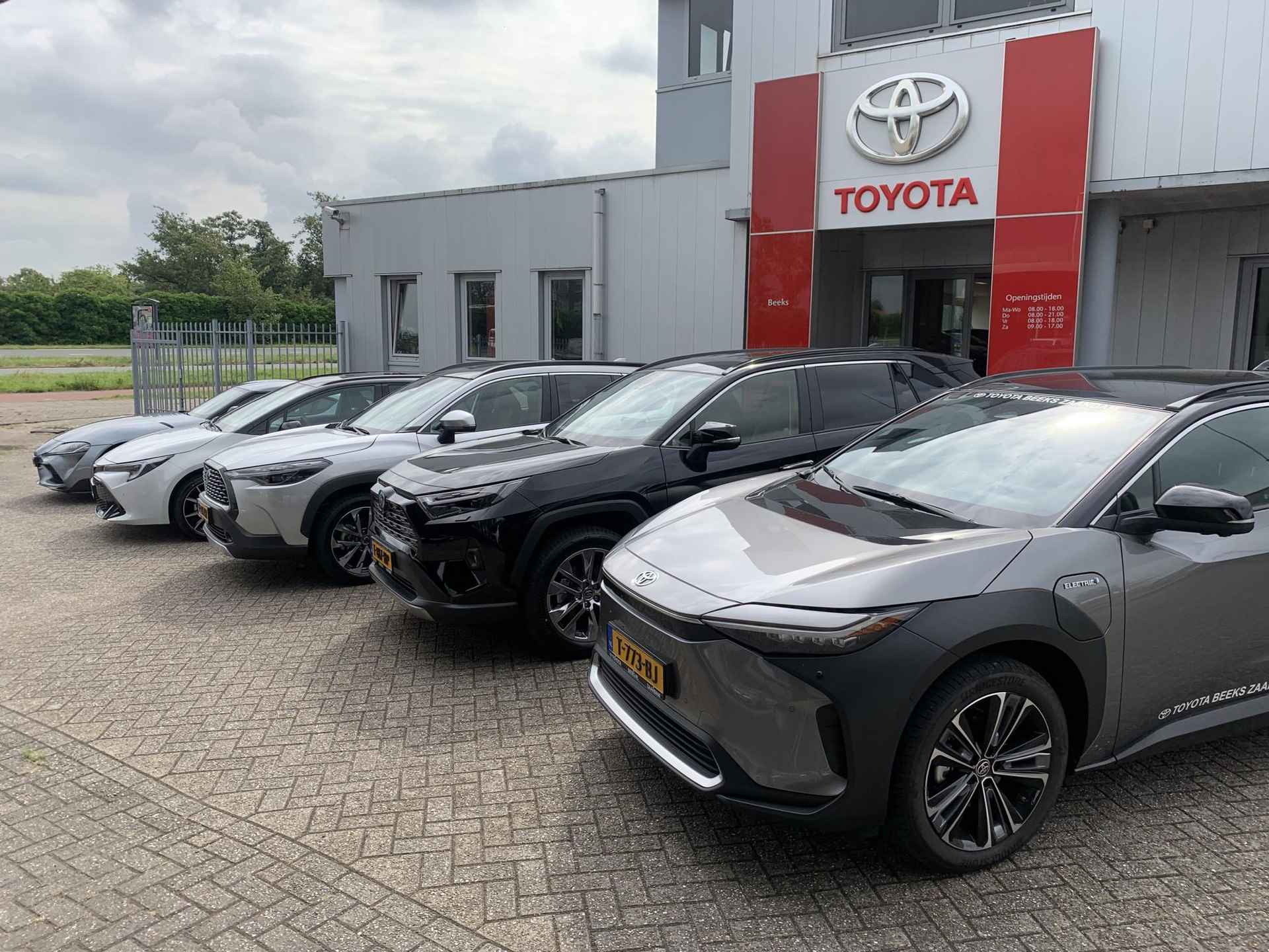Toyota Prius + 1.8 Executive NL  | 7 Persoons | Leder | Navi| JBL Sound - 28/29