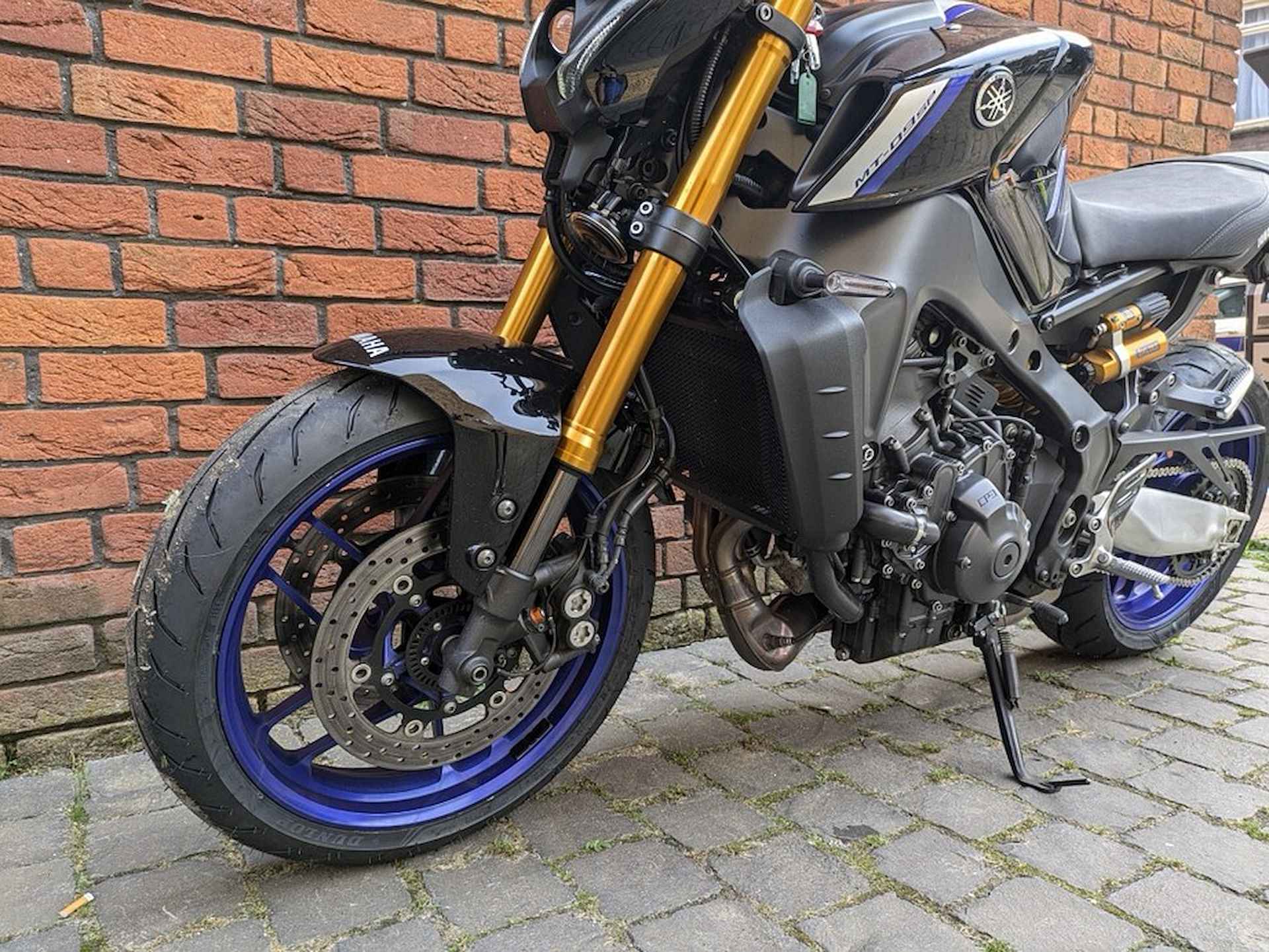 Yamaha MT-09 SP - 4/13