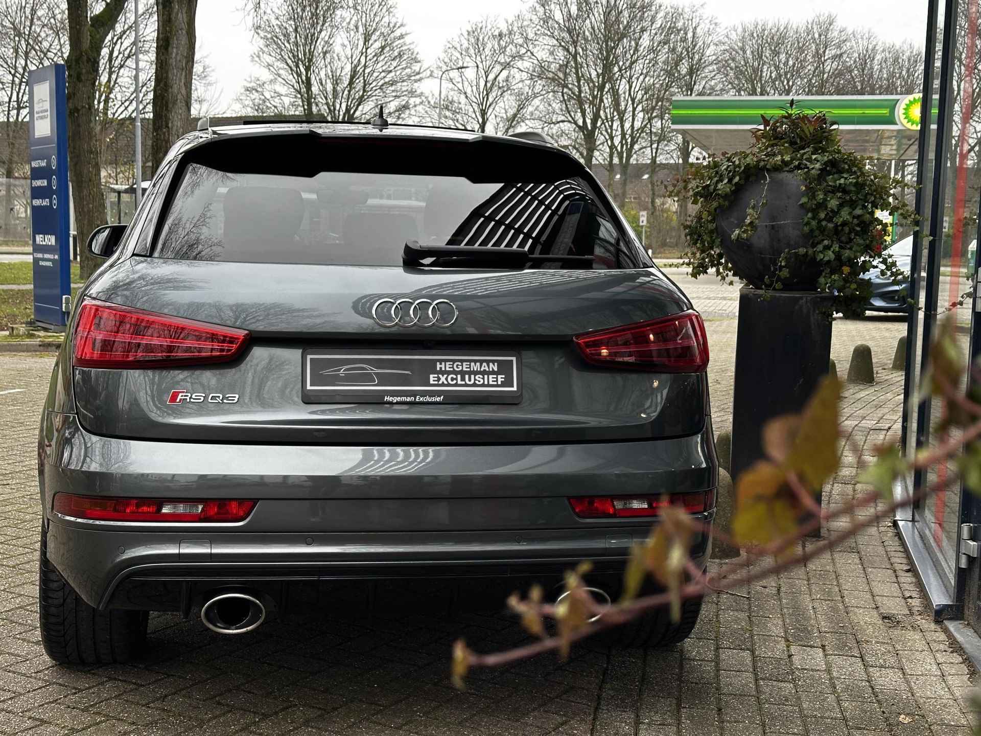 Audi RS Q3 2.5 TFSI quattro performance Pro Line Plus | Schuif-kanteldak | Camera | Elektr. Best stoel | SUPERSPRINT | Wegk Trekhaak - 6/35