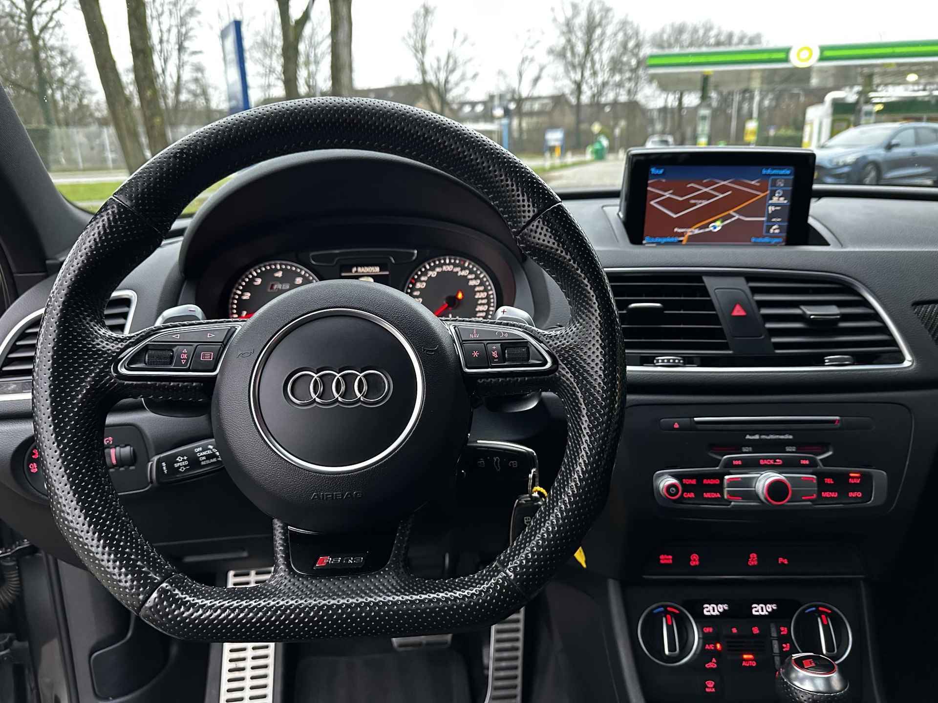 Audi RS Q3 2.5 TFSI quattro performance Pro Line Plus | Schuif-kanteldak | Camera | Elektr. Best stoel | SUPERSPRINT | Wegk Trekhaak - 21/35