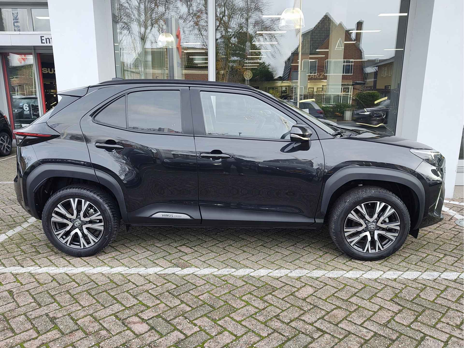 Toyota Yaris Cross 1.5 HYBRID EXECUTIVE Keyless | Dodehoeksens. | JBL | Panoramadak - 7/42