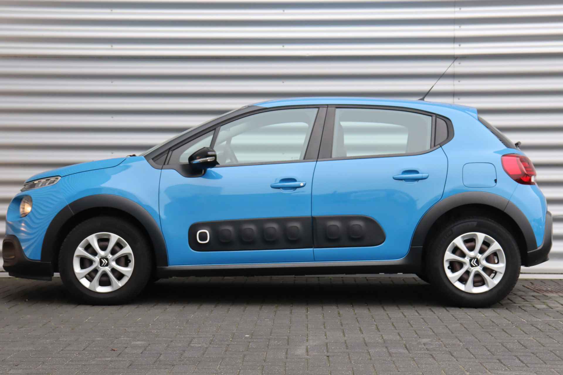 Citroën C3 1.2 PURETECH 110PK FEEL / NAVI / CLIMA / LED / PDC / BLUETOOTH / CRUISECONTROL !! - 2/35