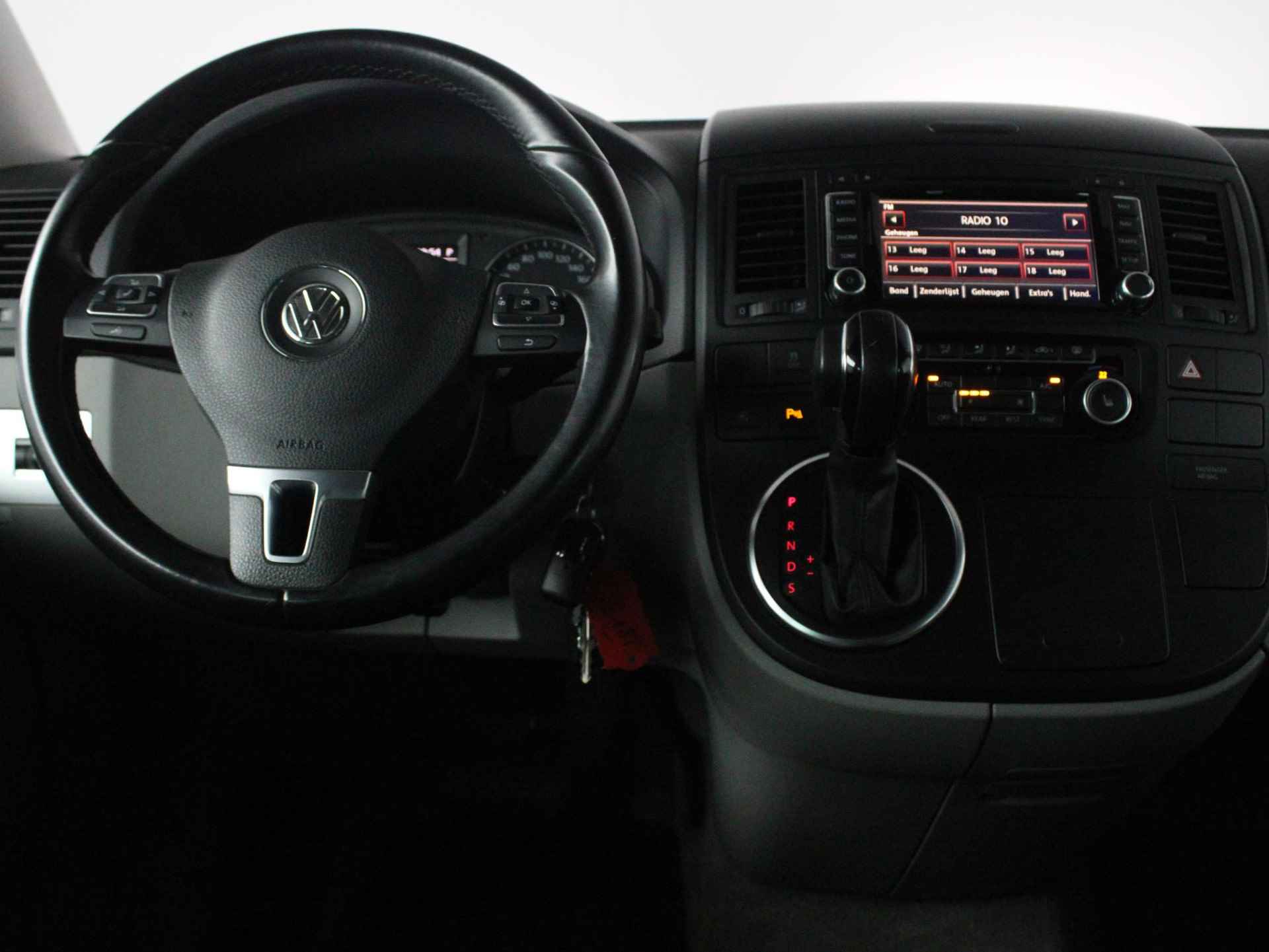 Volkswagen California 2.0 TDI 140 DSG Comfortline | Automaat | Navi | Clima | Cruise | Trekhaak | LM velgen 17" | PDC V+A + Camera - 31/50