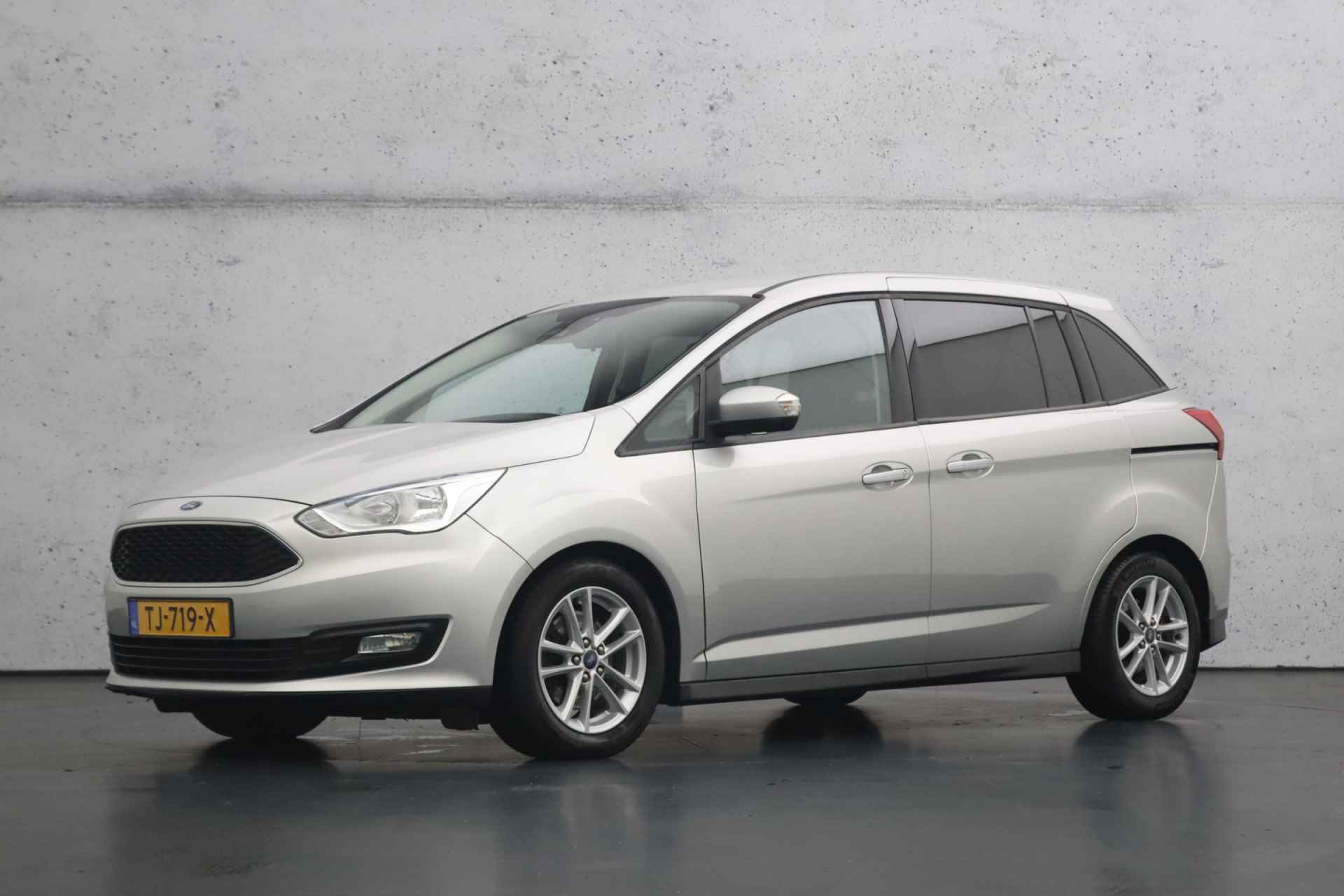 Ford Grand C-Max 1.0 Trend 7p. | Apple Carplay | Navigatie | Parkeersensoren | Trekhaak | Bluetooth - 6/31