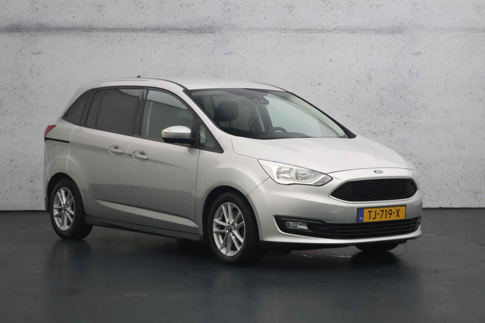 Ford Grand C-Max 1.0 Trend 7p. | Apple Carplay | Navigatie | Parkeersensoren | Trekhaak | Bluetooth - 28/31