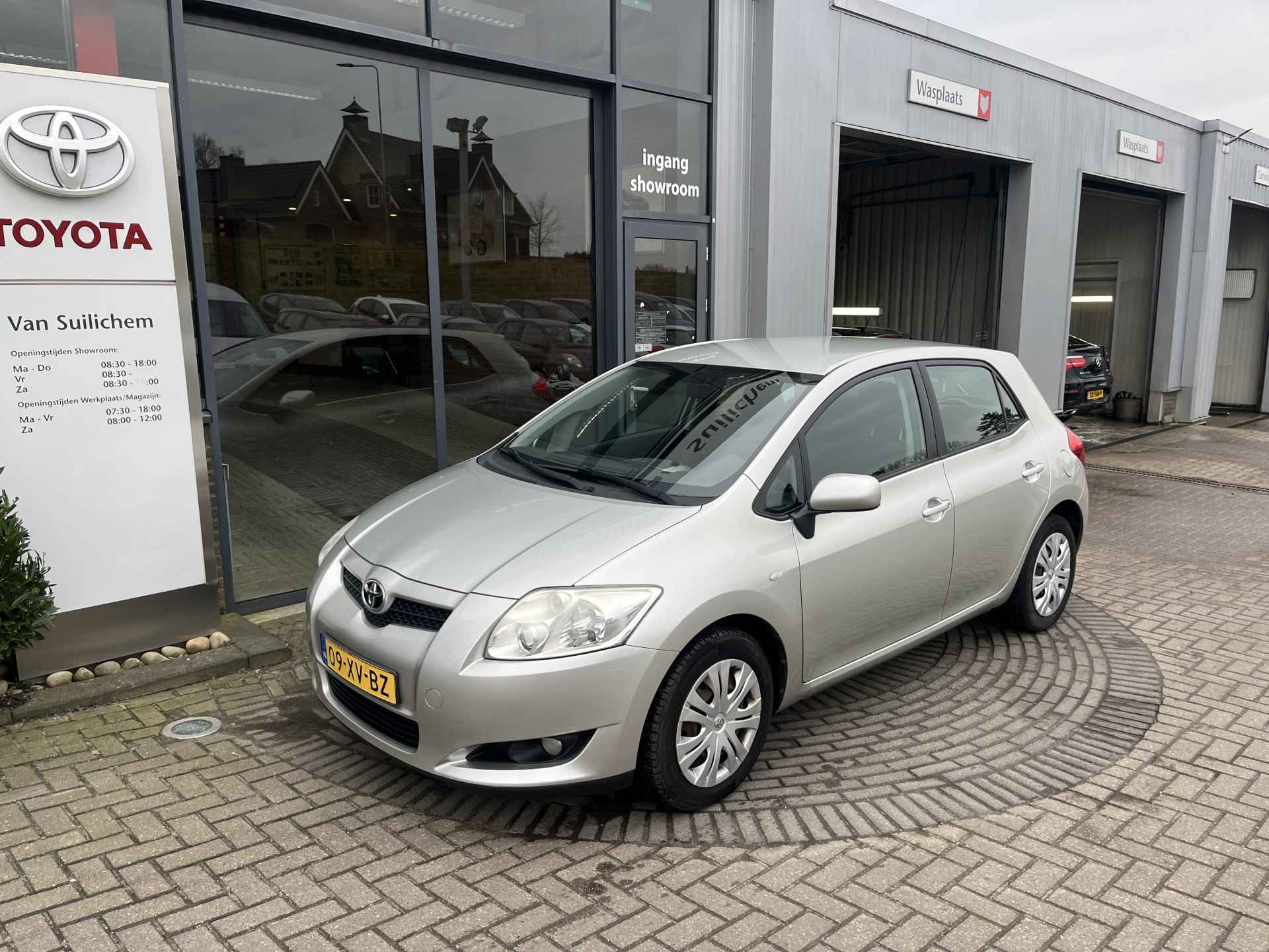 Toyota Auris 1.6-16V Sol Business - 4/18