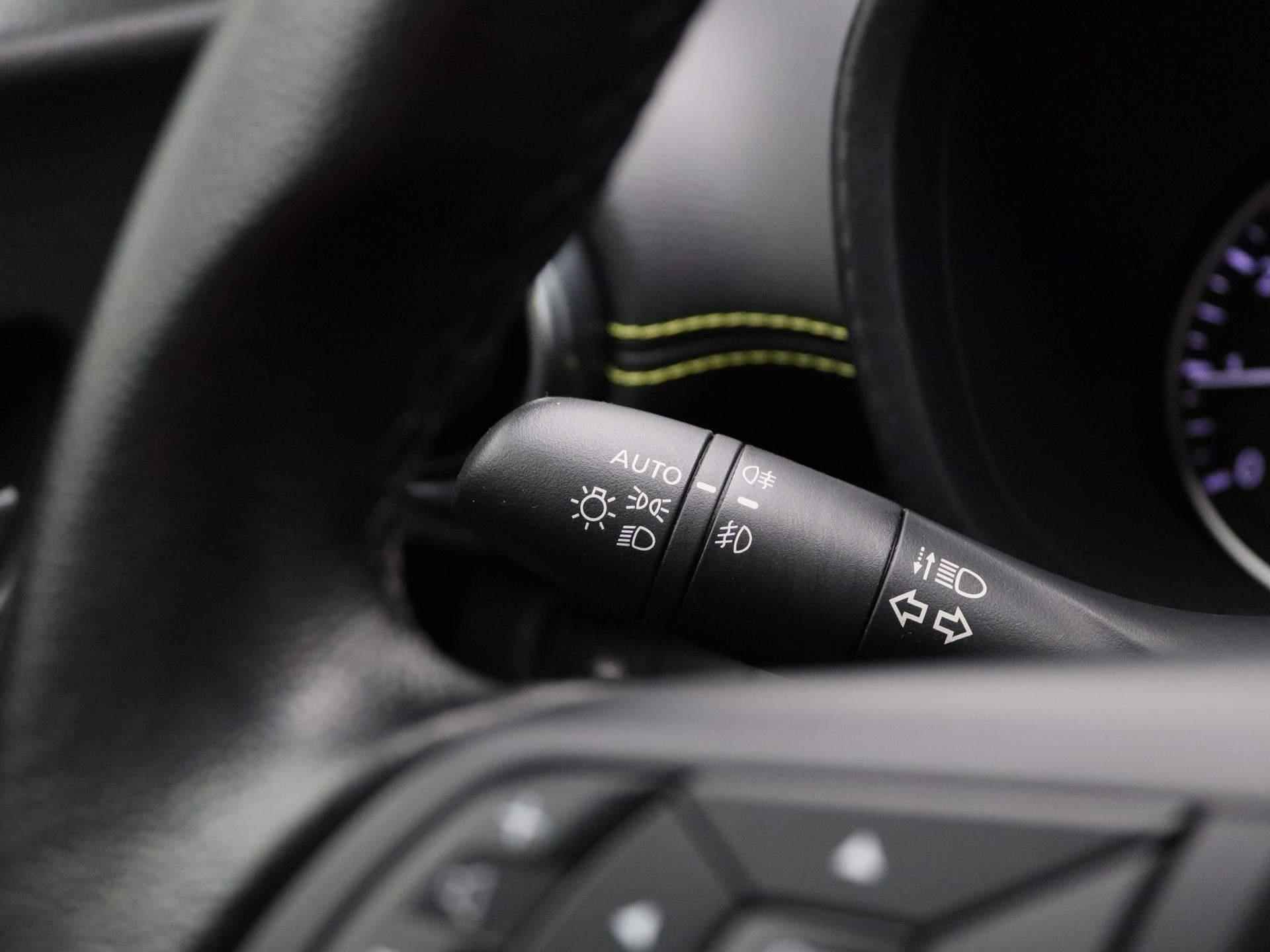 Nissan Juke 1.0 DIG-T Kiiro 115pk | 19" Lichtmetalen Zwarte Velgen | Climate Control | Half-Leder | Camera | DAB - 24/36