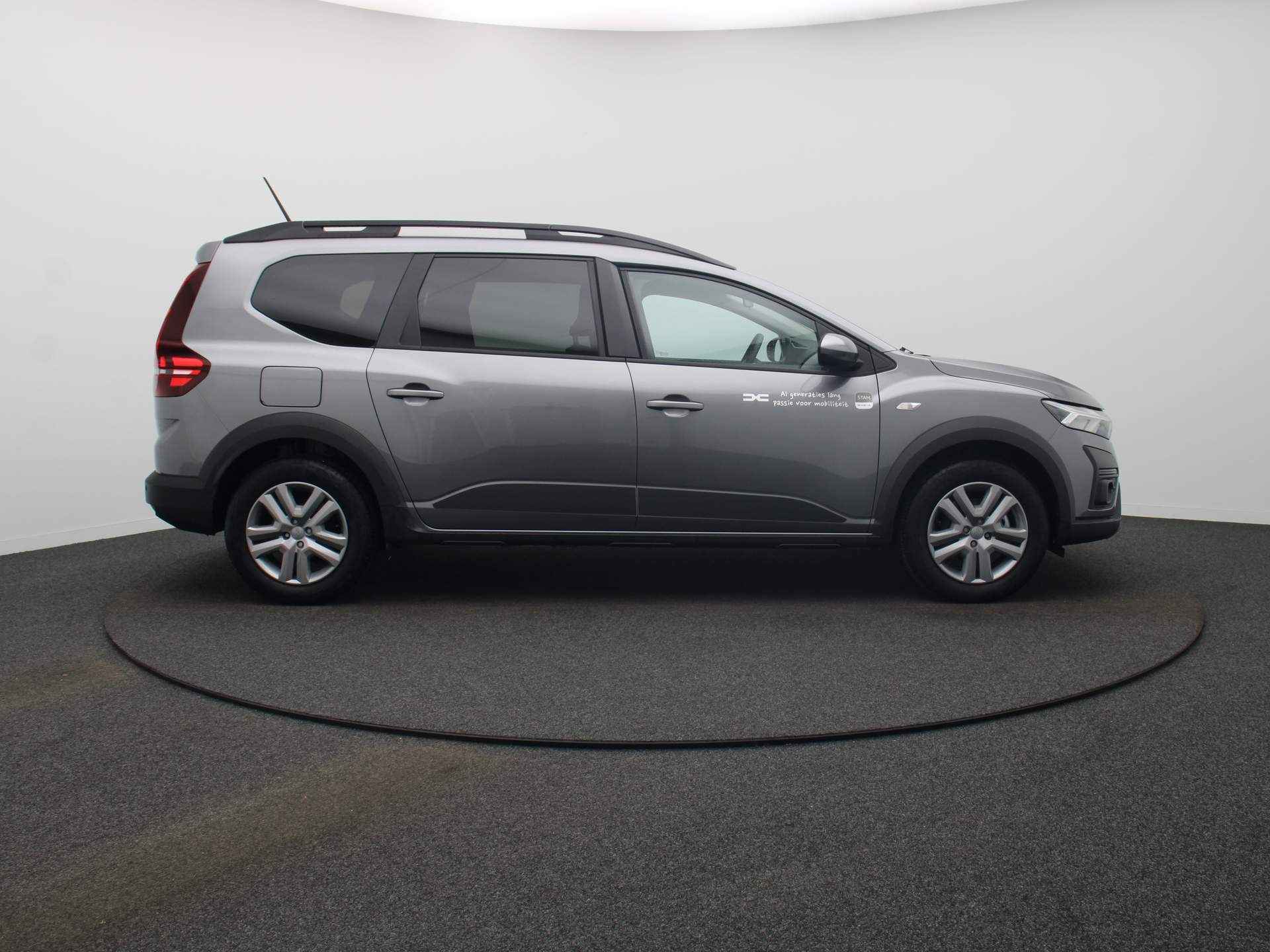 Dacia Jogger Hybrid 140pk Expression AUTOMAAT ALL-IN PRIJS! 7-PERSOONS - 23/39
