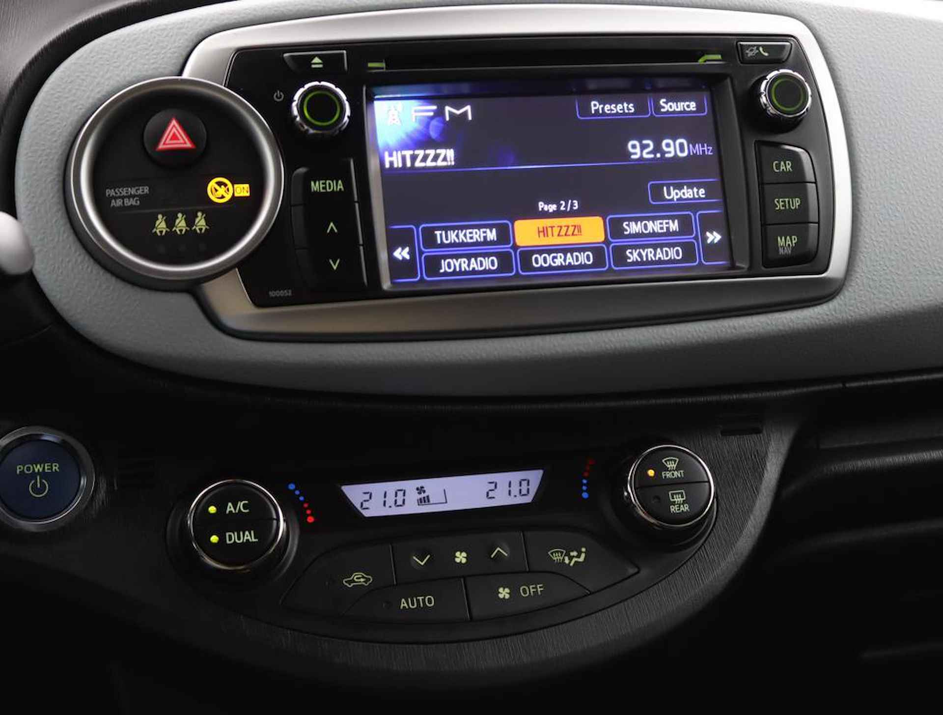 Toyota Yaris 1.5 Full Hybrid Aspiration | Climate control | Parkeercamera | Keyless entry en start | Lichtmetalen velgen | - 9/55