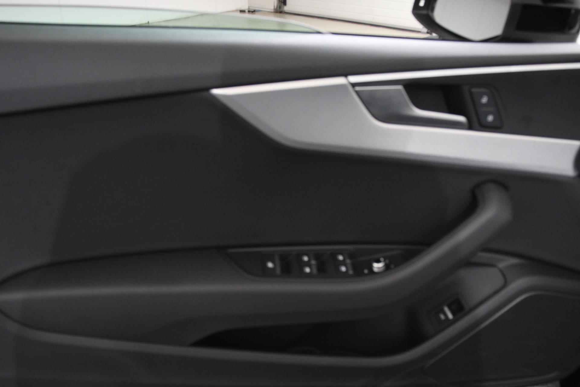 Audi A5 Cabriolet 40 TFSI 2.0 190pk S-tronic Sport | Lederen bekleding | Navigatie | Climate Control | Parkeer sensoren | Lichtmetalen velgen - 19/42