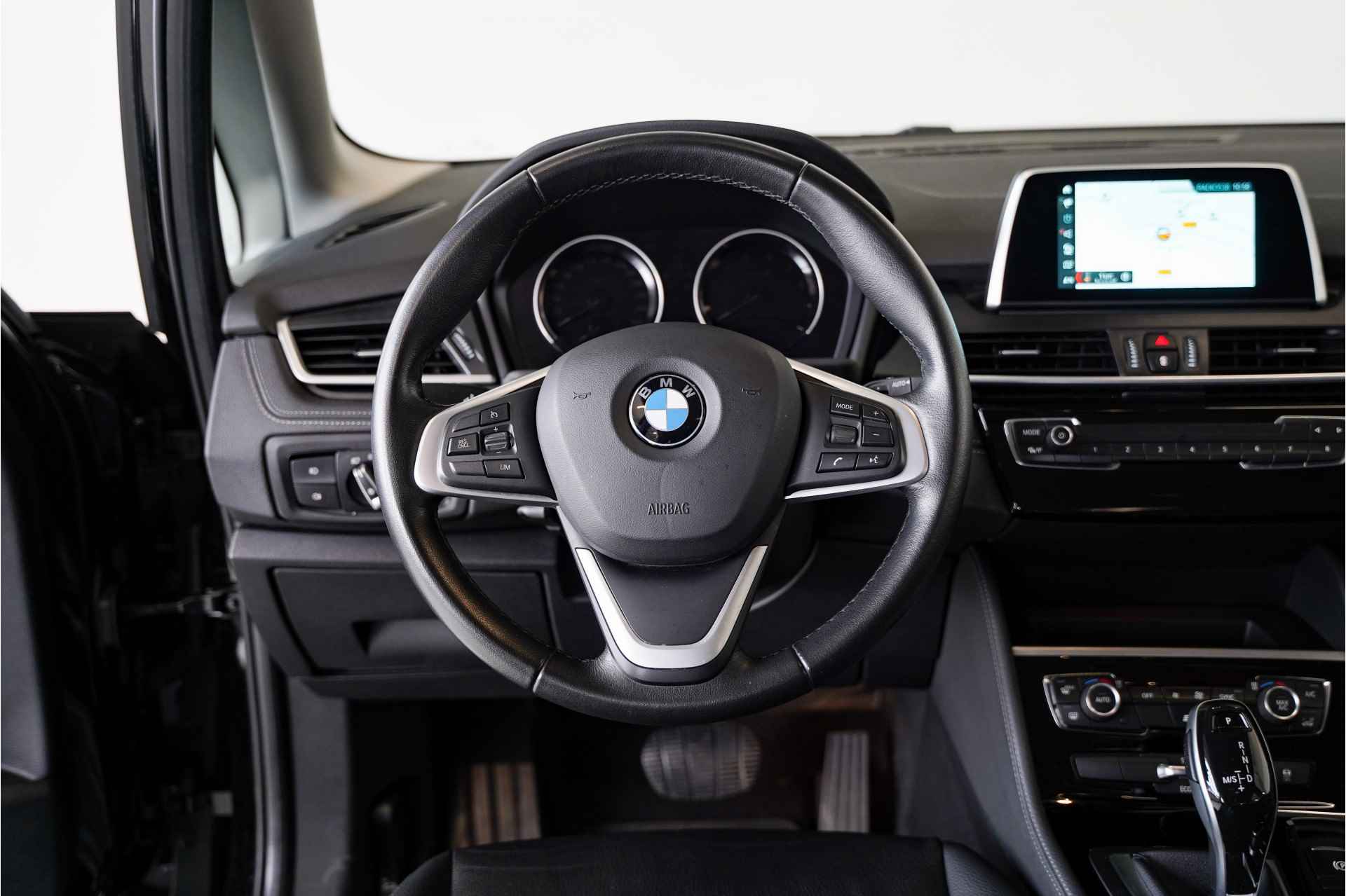 BMW 2 Serie Active Tourer 218i Executive Luxury Line Aut. - 12/28
