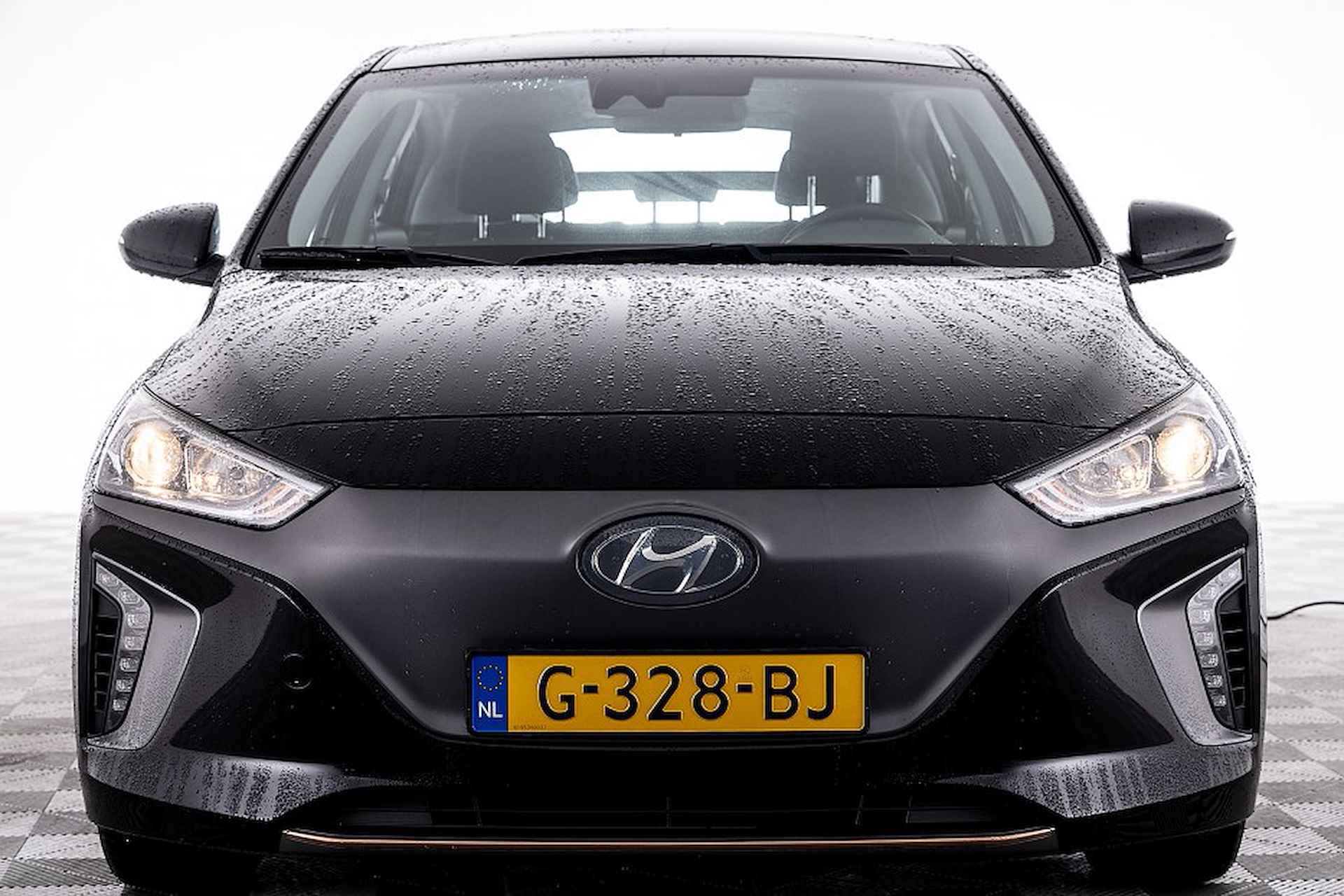 Hyundai IONIQ Comfort EV Automaat **subsidie mogelijk** ✅ 1e Eigenaar . - 17/27