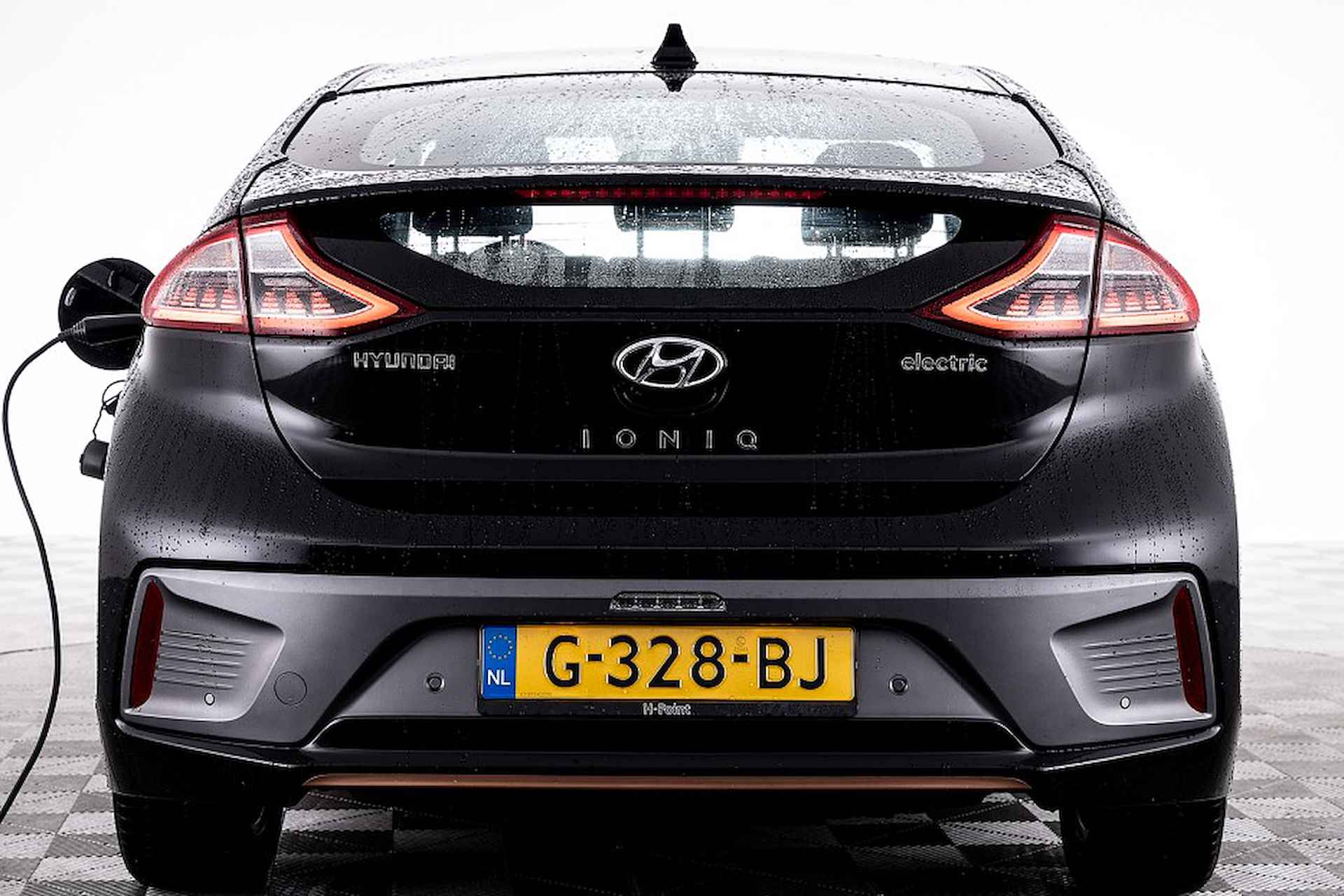 Hyundai IONIQ Comfort EV Automaat **subsidie mogelijk** ✅ 1e Eigenaar . - 19/27