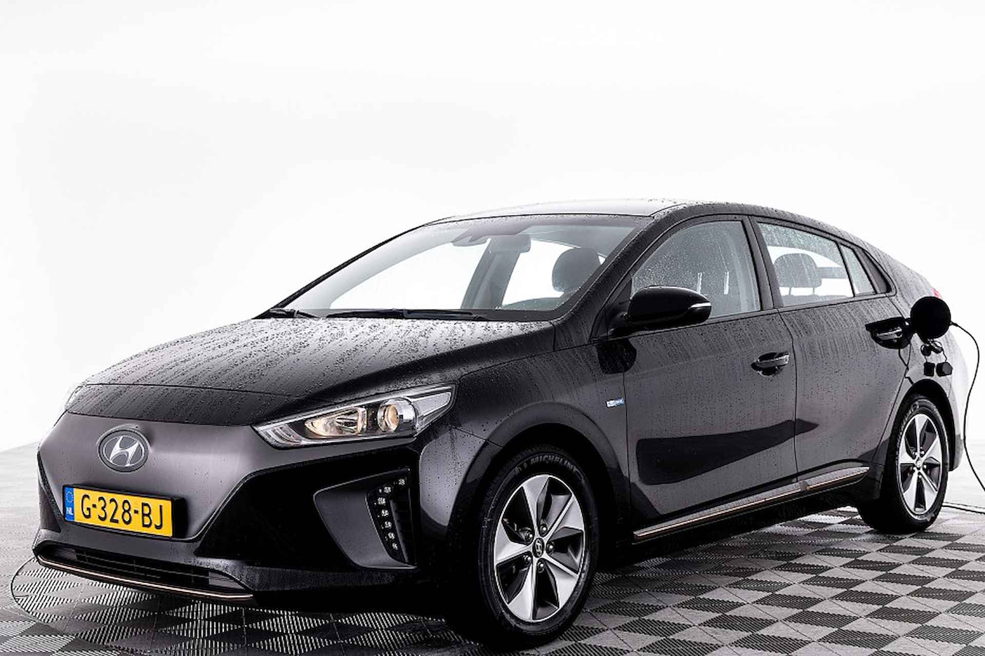 Hyundai IONIQ Comfort EV Automaat **subsidie mogelijk** ✅ 1e Eigenaar . - 22/27