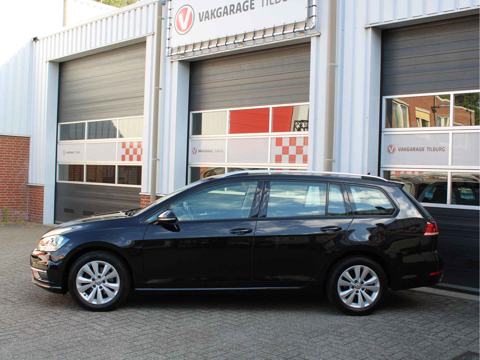 Volkswagen GOLF Variant 1.0 TSI Comfortline Business 1e Eig./NAVI/PDC/Adaptive Cruise/Climate/Sportstoelen/PDC/Massage/Apple carplay/DAB+/Stoelverw. - 36/46