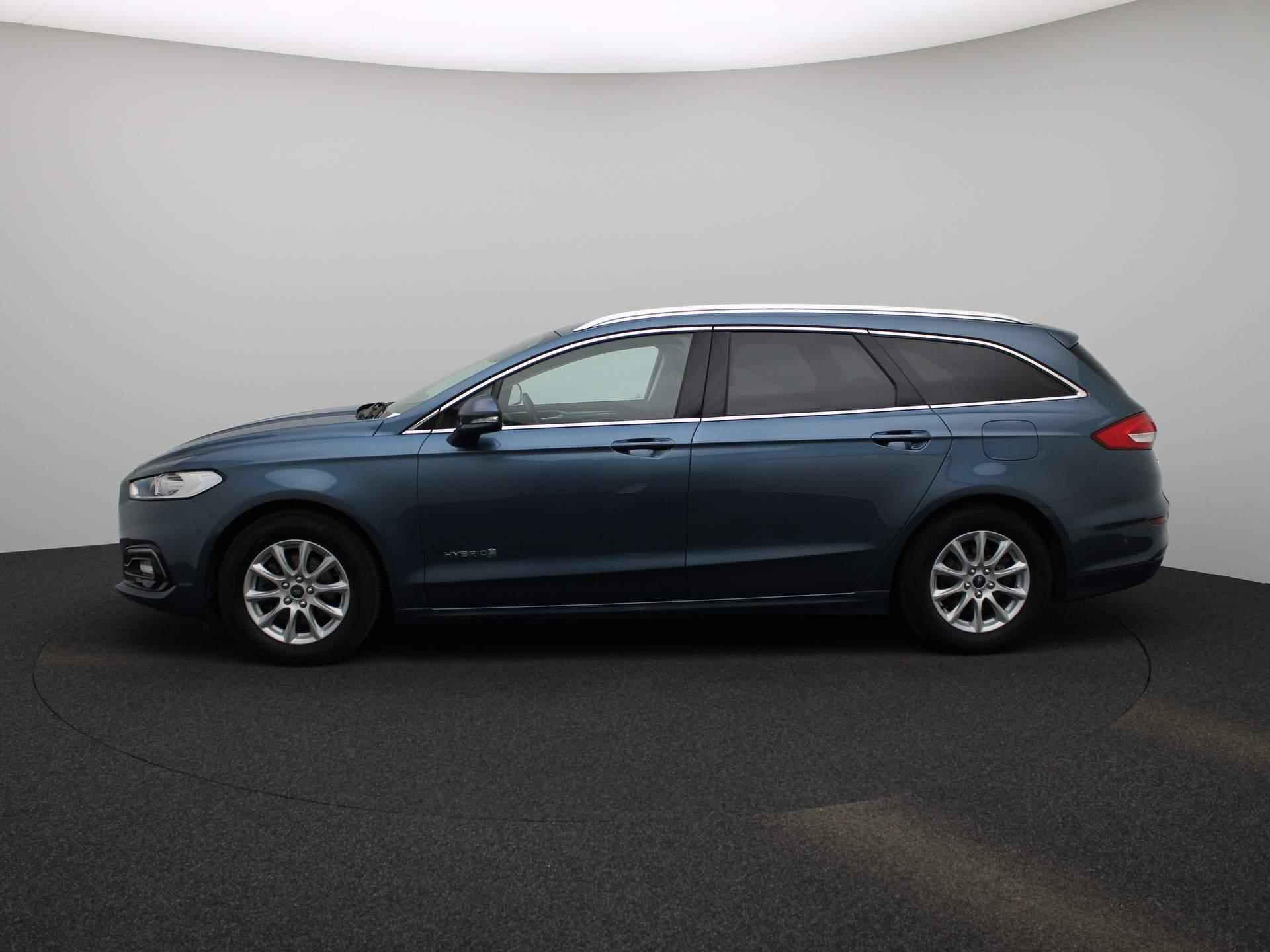 Ford Mondeo Wagon 2.0 IVCT HEV Titanium Aut. | Navigatie | Cruise control | DAB | Climate Control | Camera - 4/36