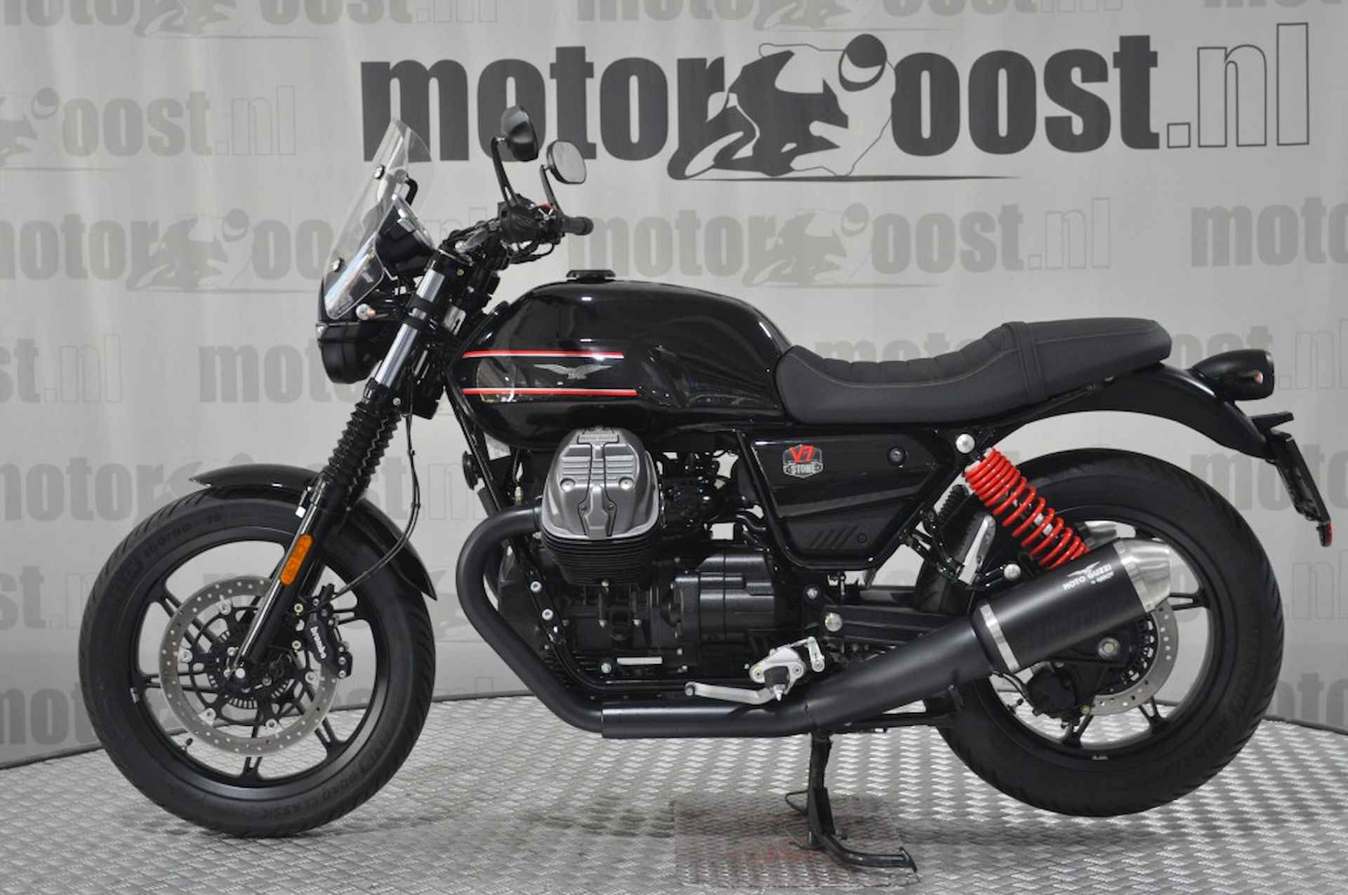 MOTO GUZZI V 7   Stone SPECIAL EDITION