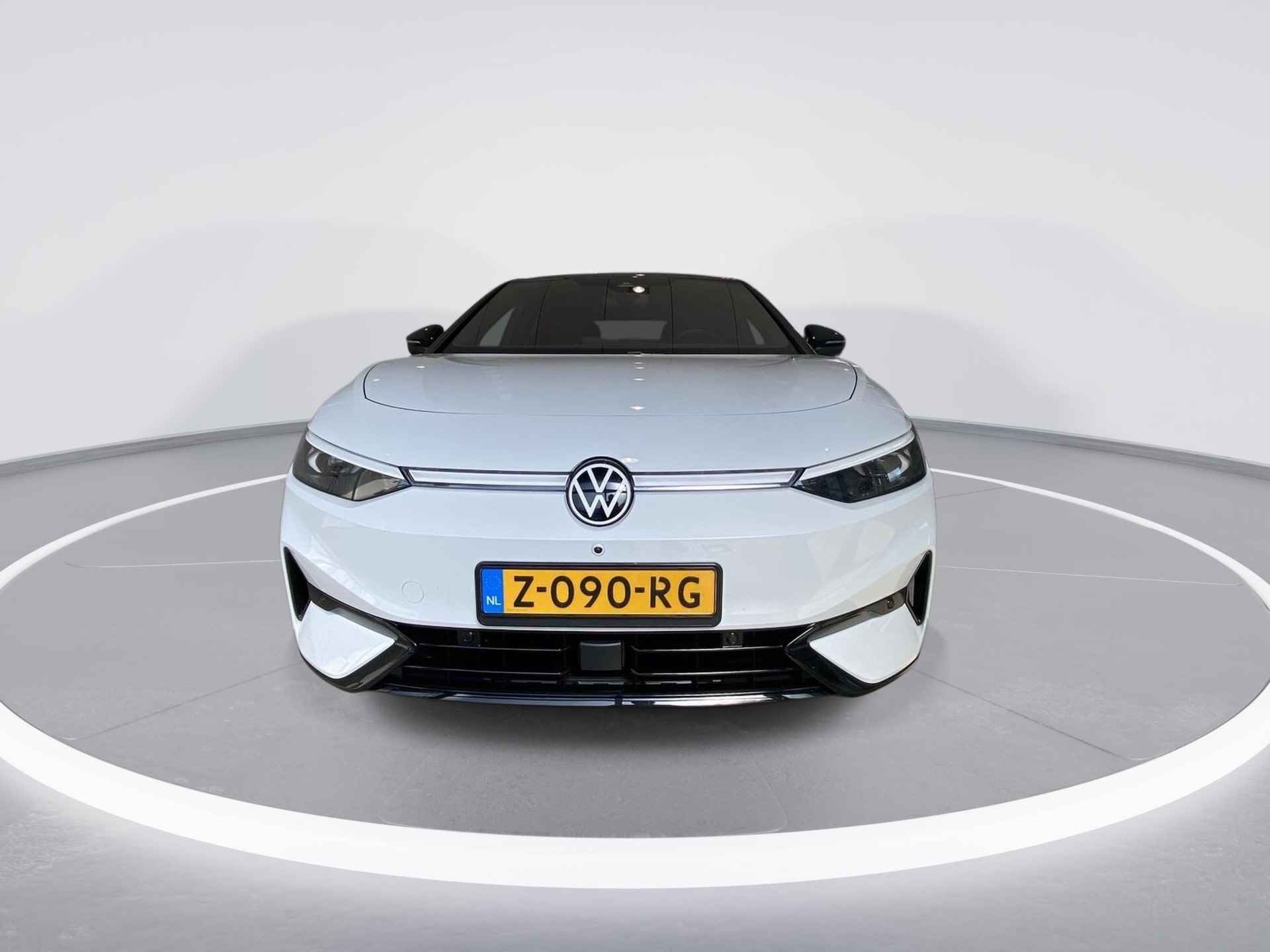 Volkswagen ID.7 Pro Business 77 kWh accu, 210 kW / 286 pk Electr. aandrijving · Oplaadkabel 230V · Interieur pakket plus · Warmtepomp voor actieradiusoptimalisatie · Velgen 'montreal', 20 inch lichtmetaal - 4/24