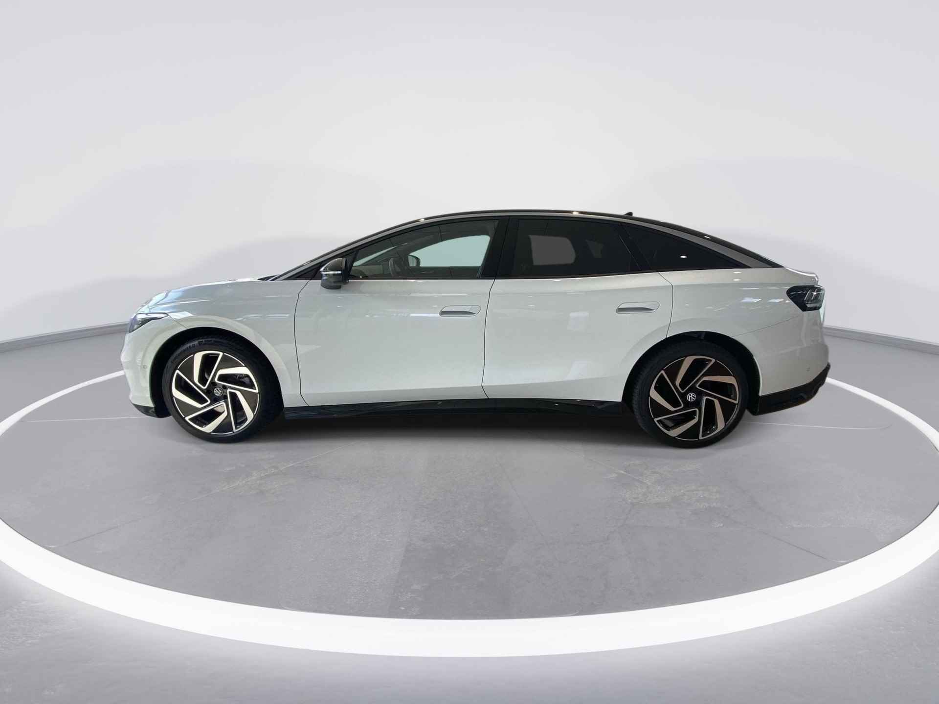 Volkswagen ID.7 Pro Business 77 kWh accu, 210 kW / 286 pk Electr. aandrijving · Oplaadkabel 230V · Interieur pakket plus · Warmtepomp voor actieradiusoptimalisatie · Velgen 'montreal', 20 inch lichtmetaal - 6/24