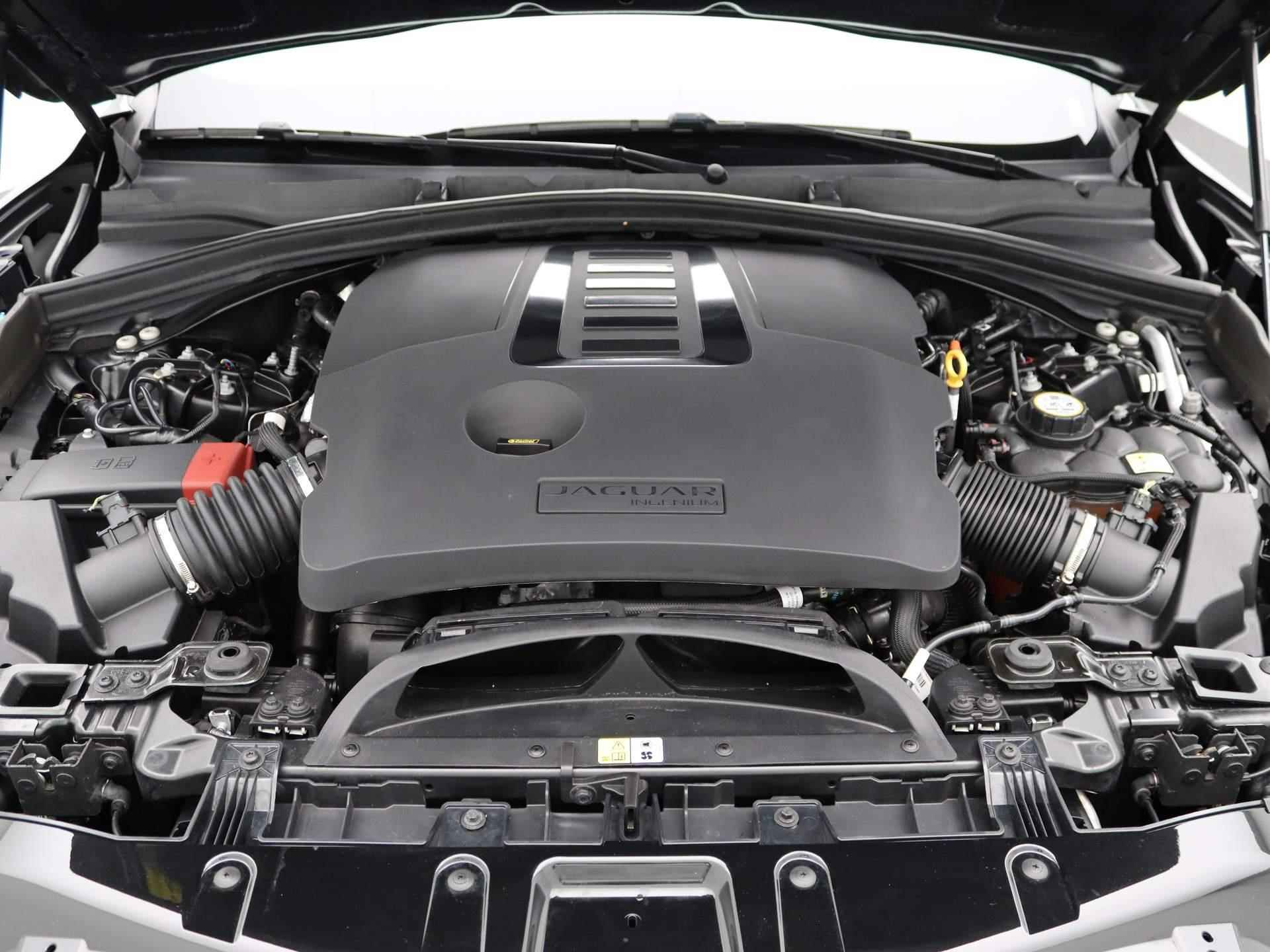 Jaguar F-PACE 3.0 P400 6 cilinder MHEV R-Dynamic SE | NP Eur €136.412,- | MHEV | Performance Seats | Vintage Tan | Meridian - 39/51
