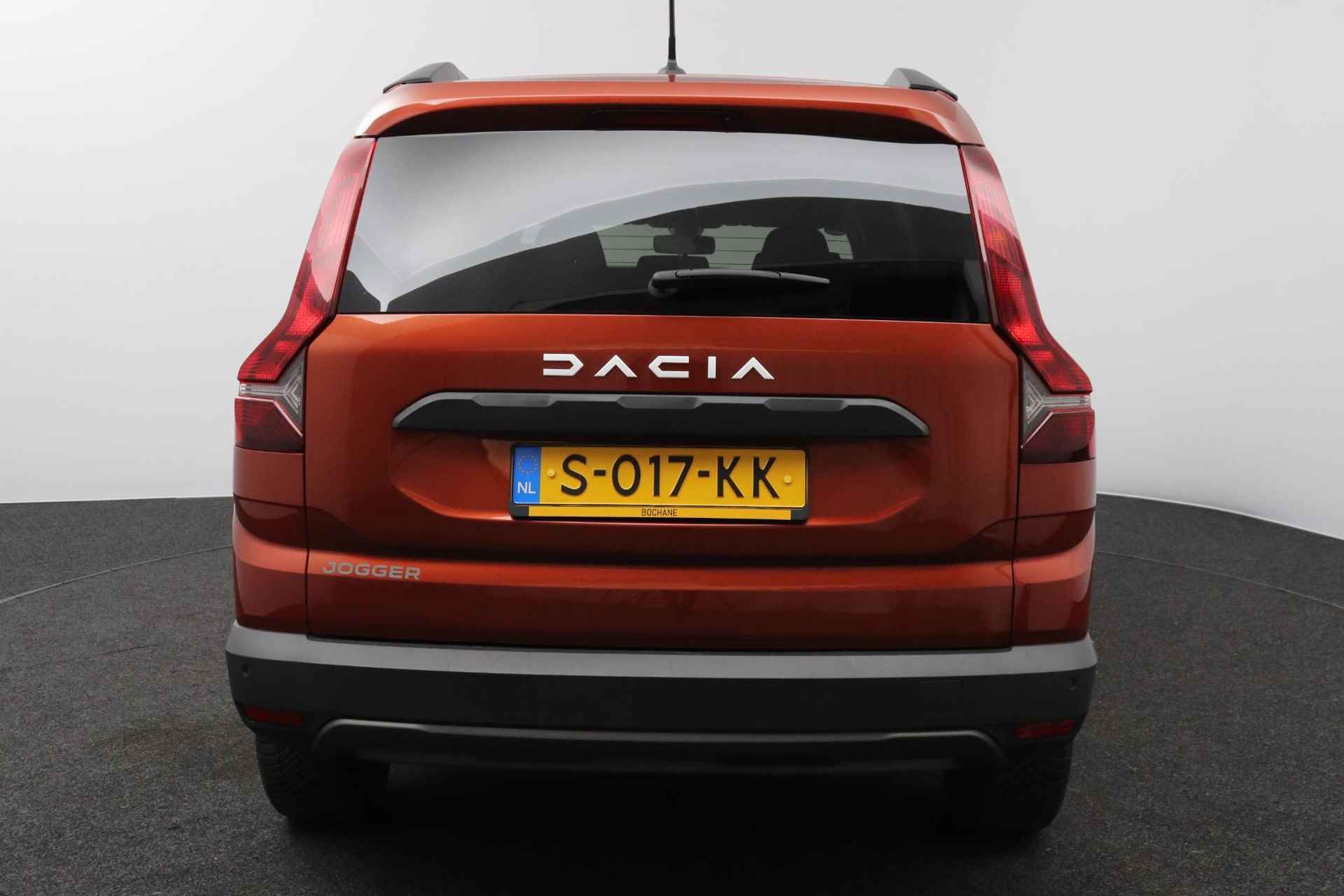 Dacia Jogger 1.0 TCe 110 Expression | 7-Persoons | Navigatie | Achteruitrijcamera - 16/38