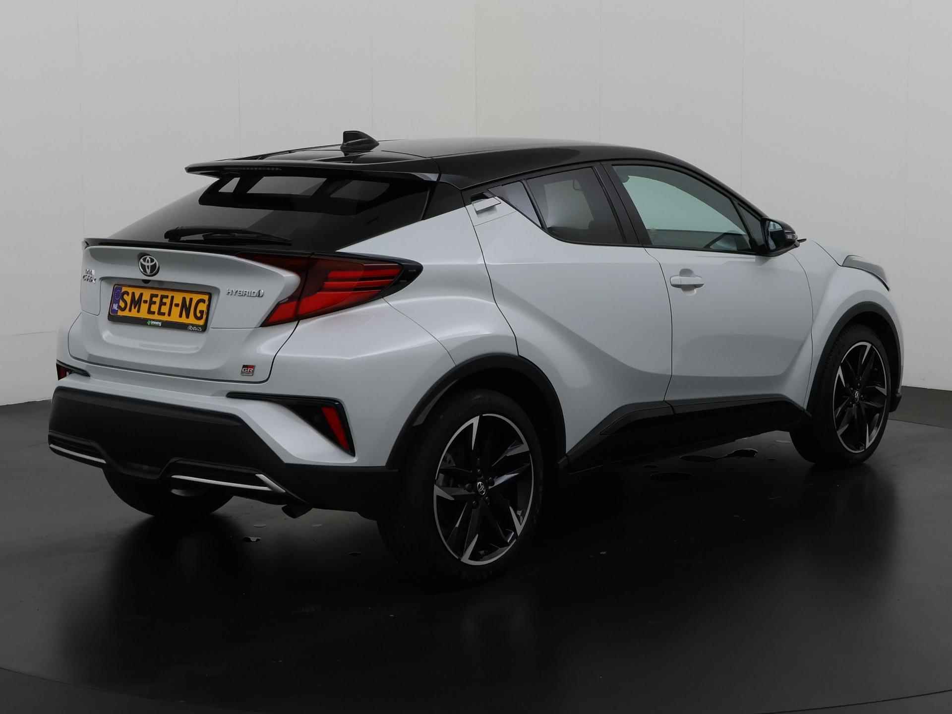 Toyota C-HR 2.0 Hybrid GR-Sport Bi-Tone | Elek stoelbed | Leder/Alcantara | JBL | Zondag Open! - 4/32