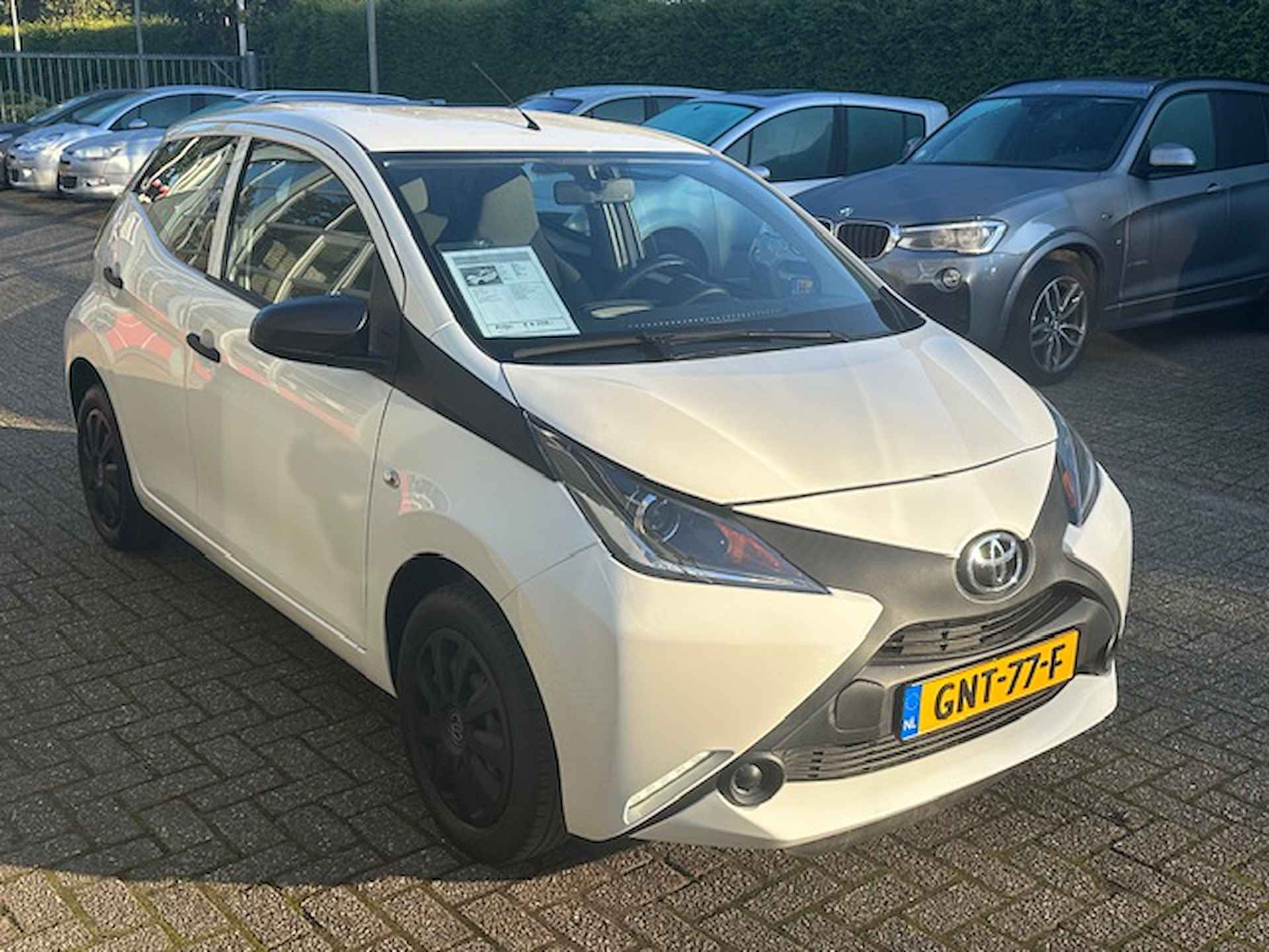 Toyota Aygo 1.0 VVT-i x-fun - 15/16