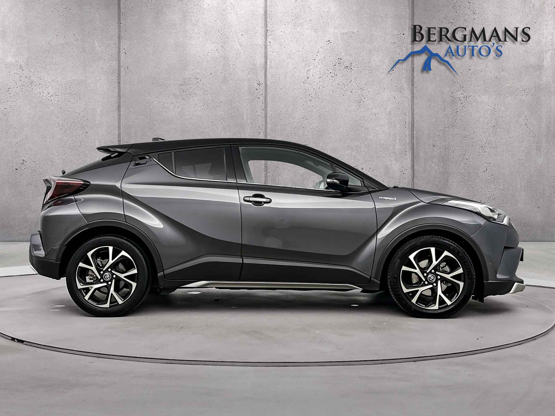 Toyota C-HR 1.8 Hybrid Bi-Tone // TREKHAAK // LEDER // - 9/28