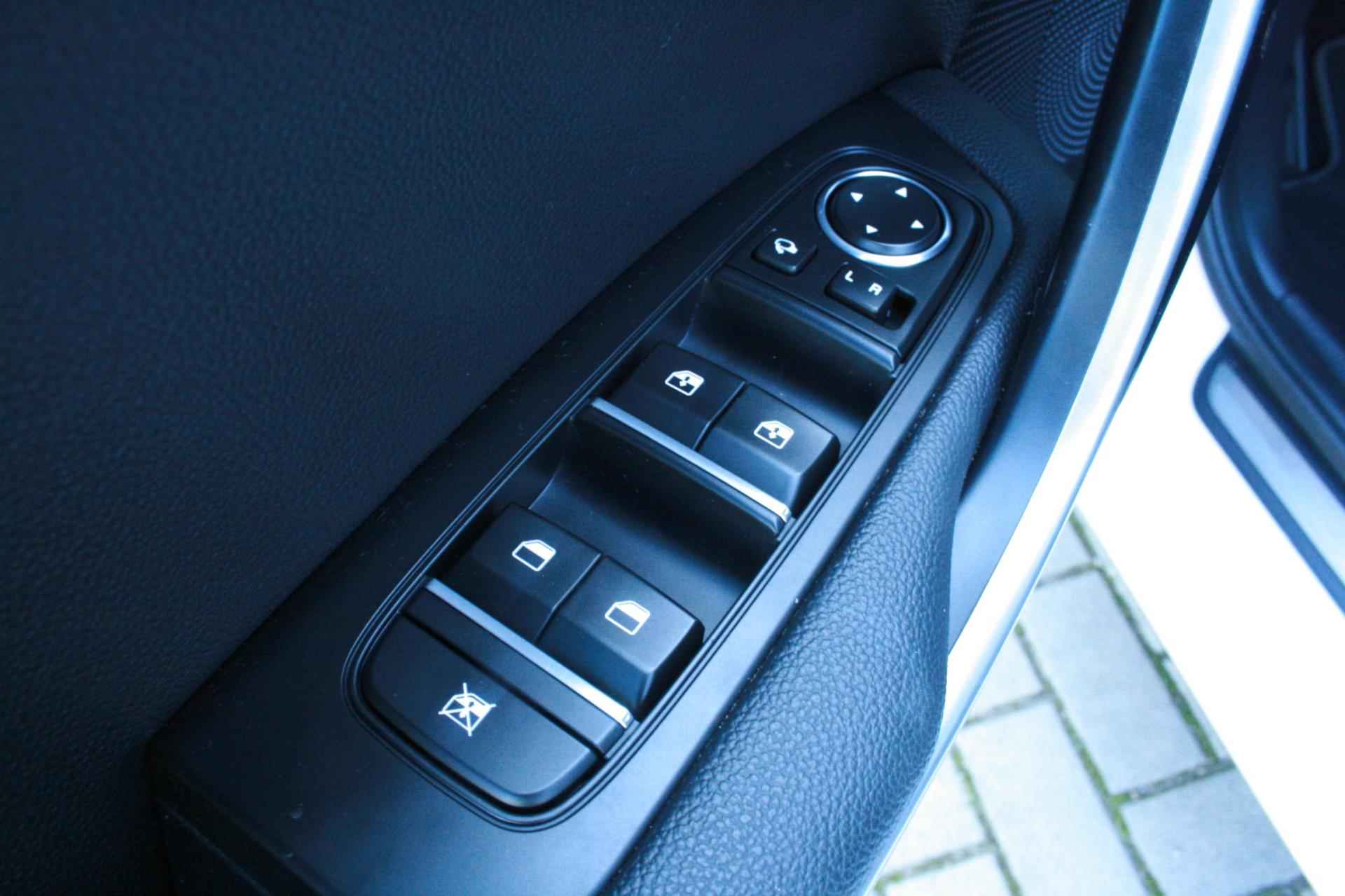 Kia Ceed Sportswagon 1.6 GDI PHEV DynamicLine Clima/AppleCarPlay/Cam - 15/28