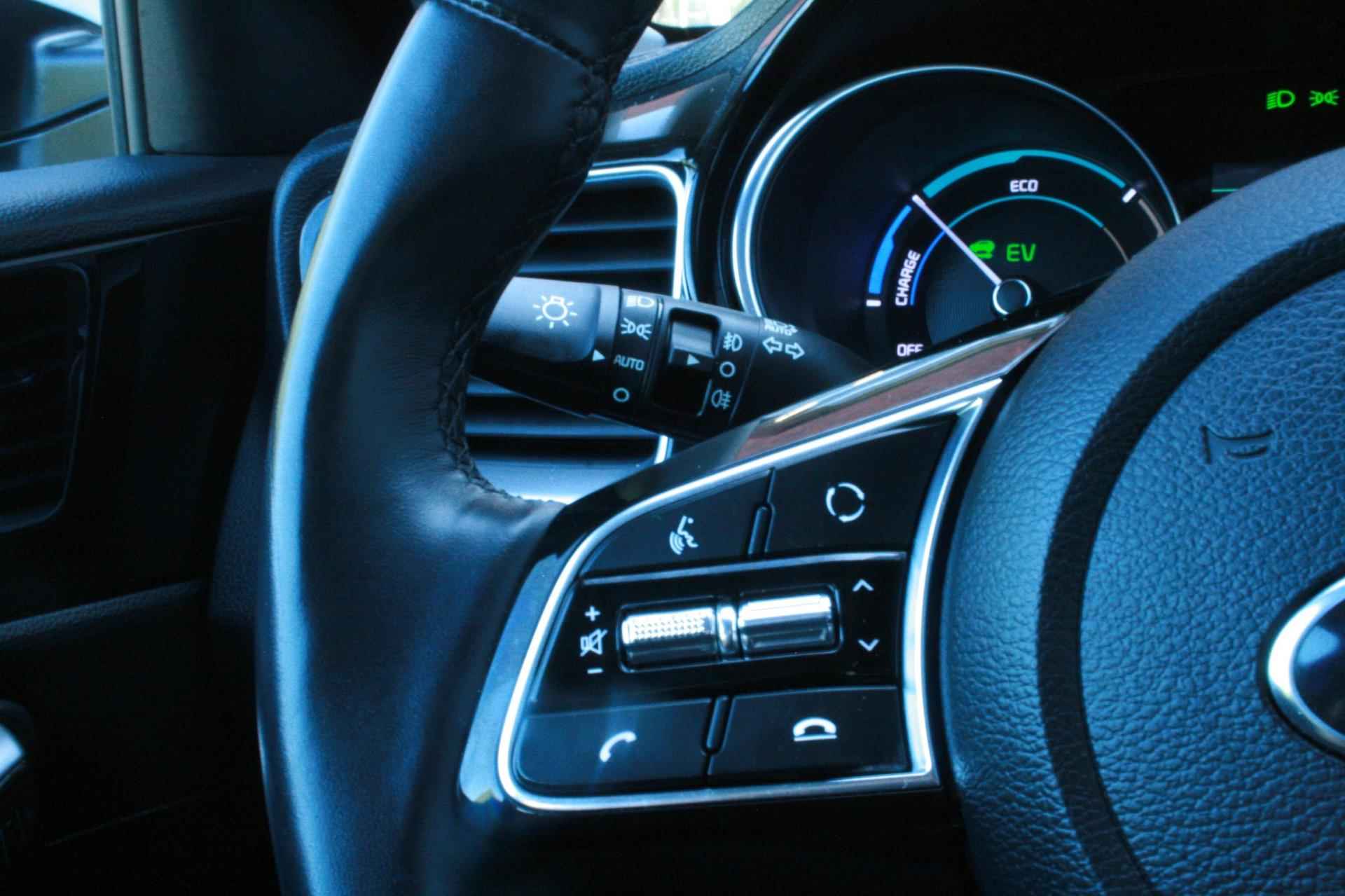Kia Ceed Sportswagon 1.6 GDI PHEV DynamicLine Clima/AppleCarPlay/Cam - 17/28
