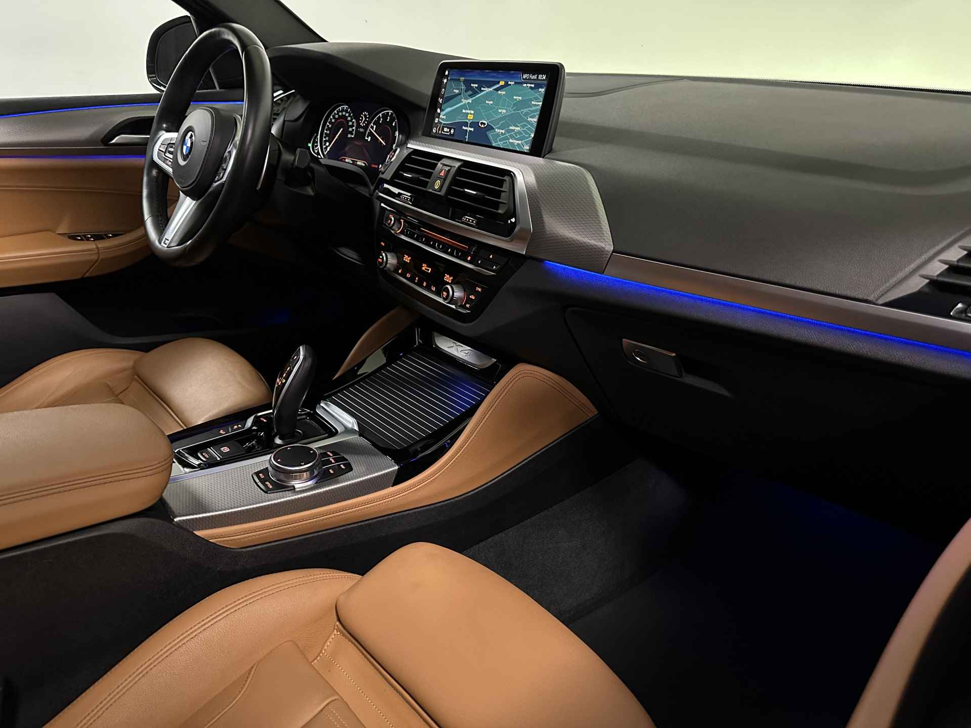 BMW X4 xDrive20i M-Sport | Panodak | Leder | Head-up Display | 21'' L.M | Camera | Led | Stoelverwarming | - 6/47