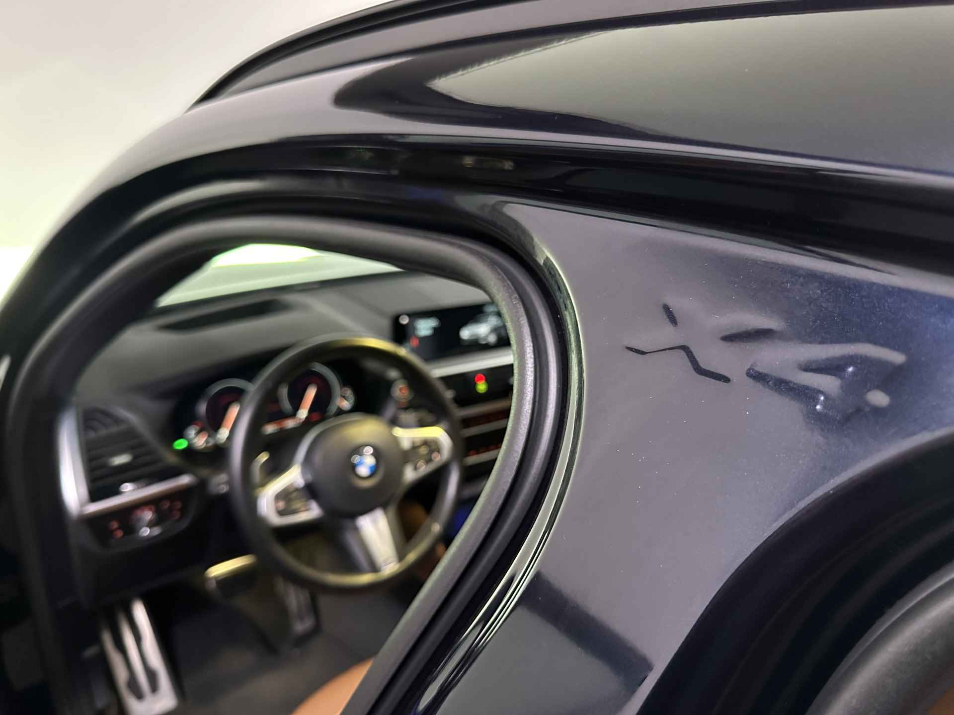 BMW X4 xDrive20i M-Sport | Panodak | Leder | Head-up Display | 21'' L.M | Camera | Led | Stoelverwarming | - 21/46