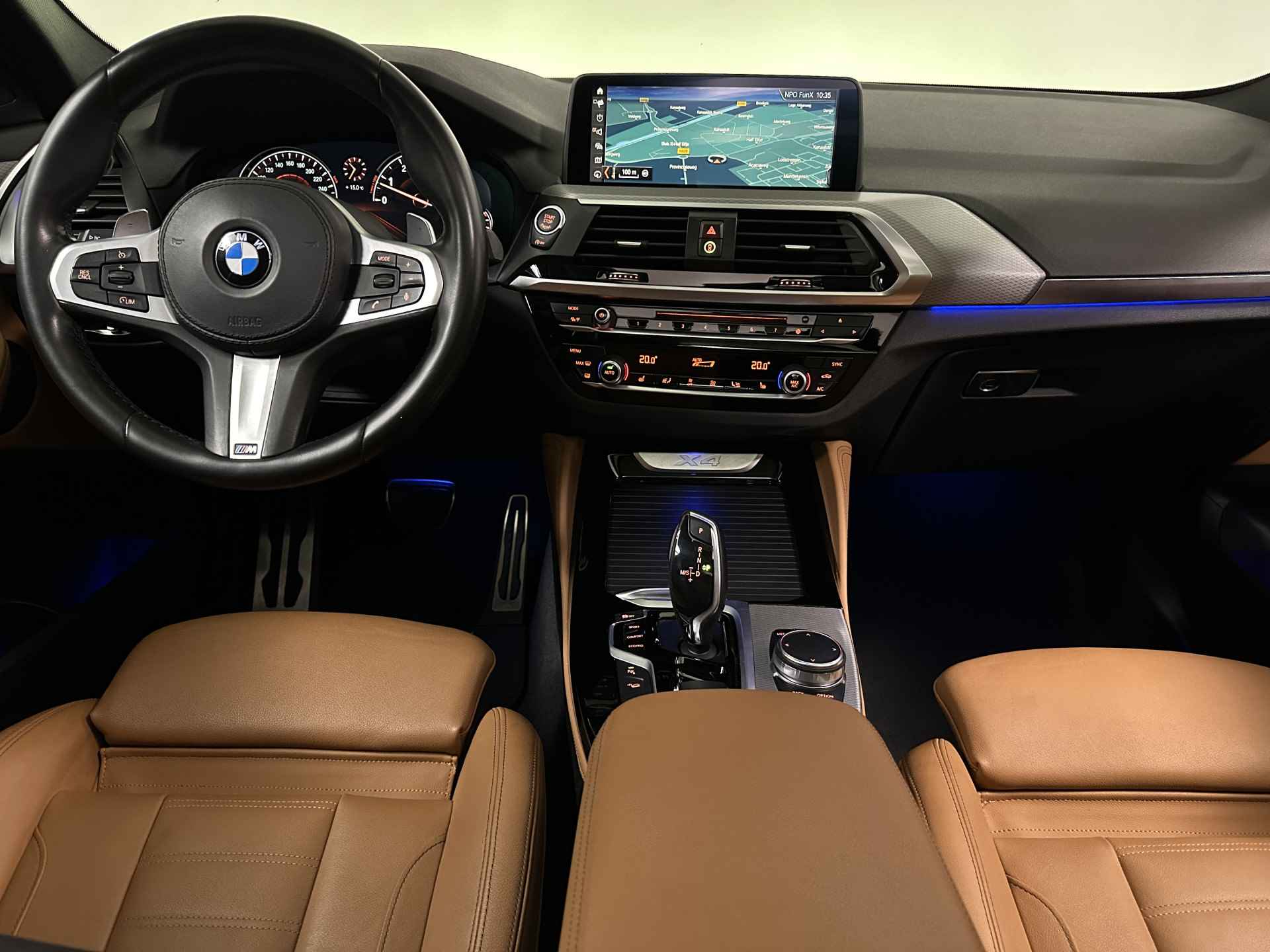 BMW X4 xDrive20i M-Sport | Panodak | Leder | Head-up Display | 21'' L.M | Camera | Led | Stoelverwarming | - 24/46